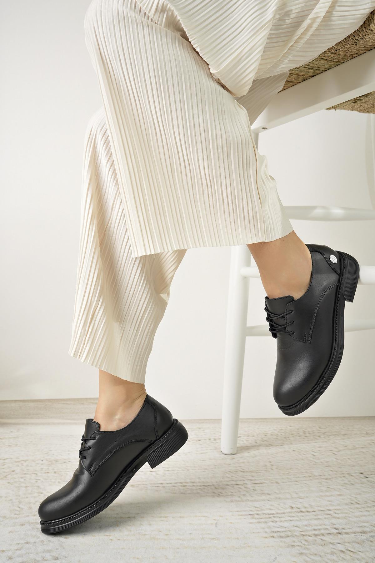 Mammamia D23KA 105 Siyah Hakiki Deri Kadın Ayakkabı