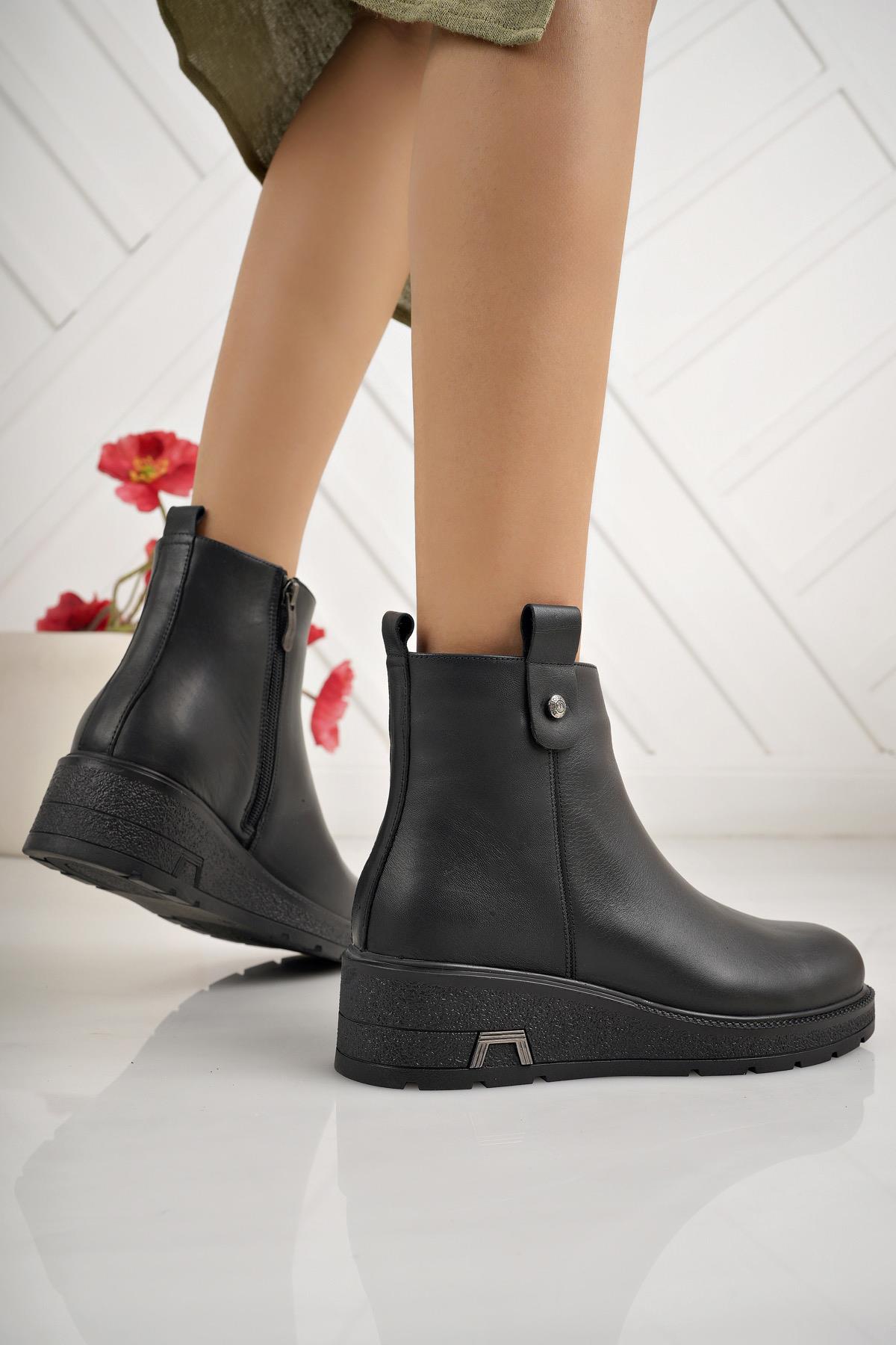 Mammamia D24KB 1330 Siyah Hakiki Deri Fermuarlı Kadın Bot