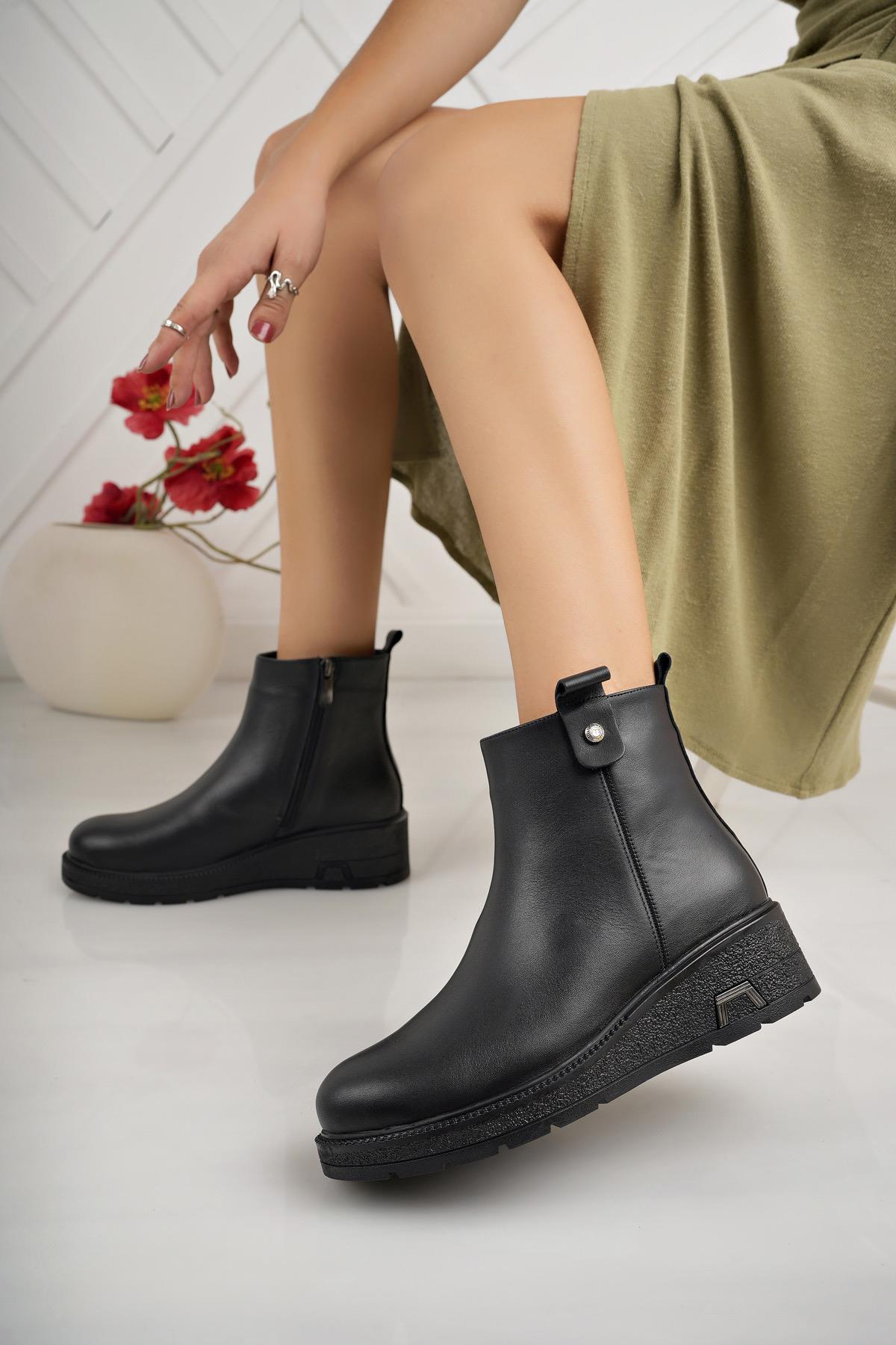 Mammamia D24KB 1330 Siyah Hakiki Deri Fermuarlı Kadın Bot