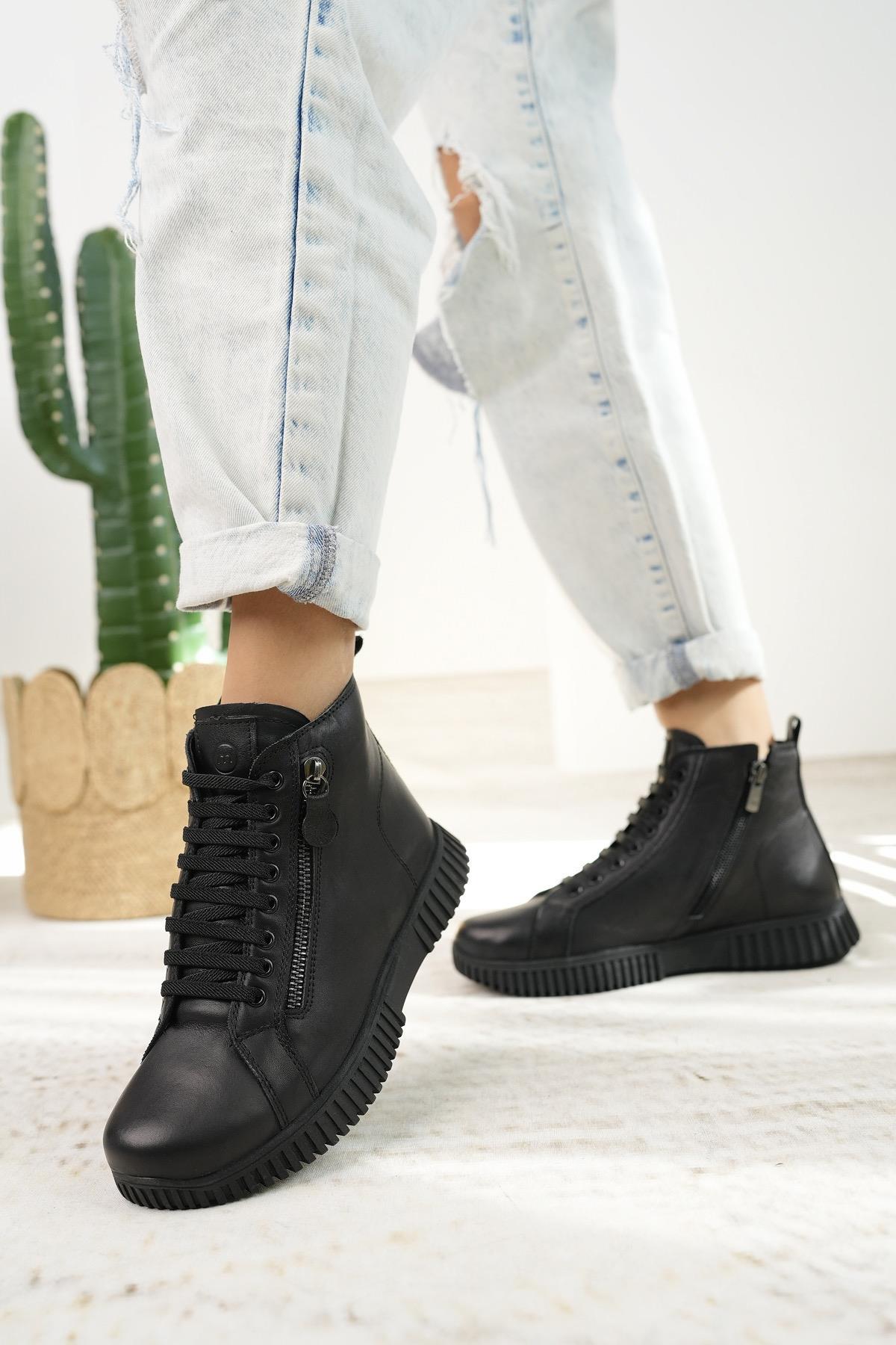 Mammamia D24KB 4065 Siyah Hakiki Deri Kadın Bot