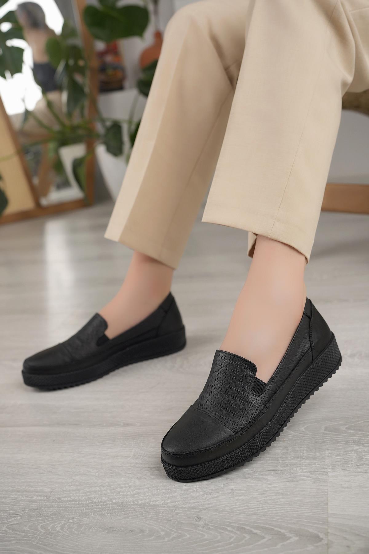 Mammamia D24YA 3595 Siyah Hakiki Deri Anatomik Kadın Ayakkabı