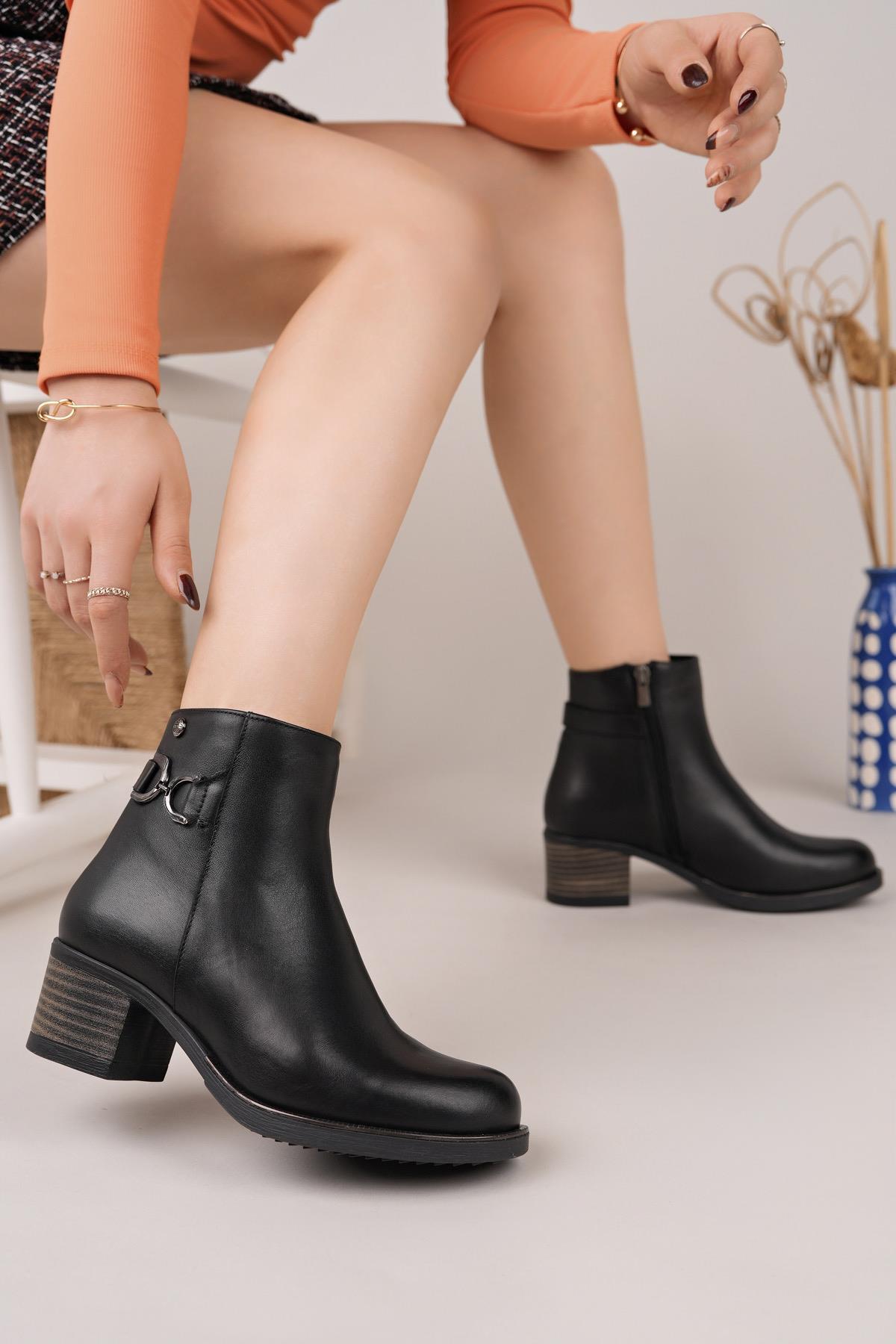 Mammamia D25KB 4370 Siyah Hakiki Deri Fermuarlı Kadın Bot