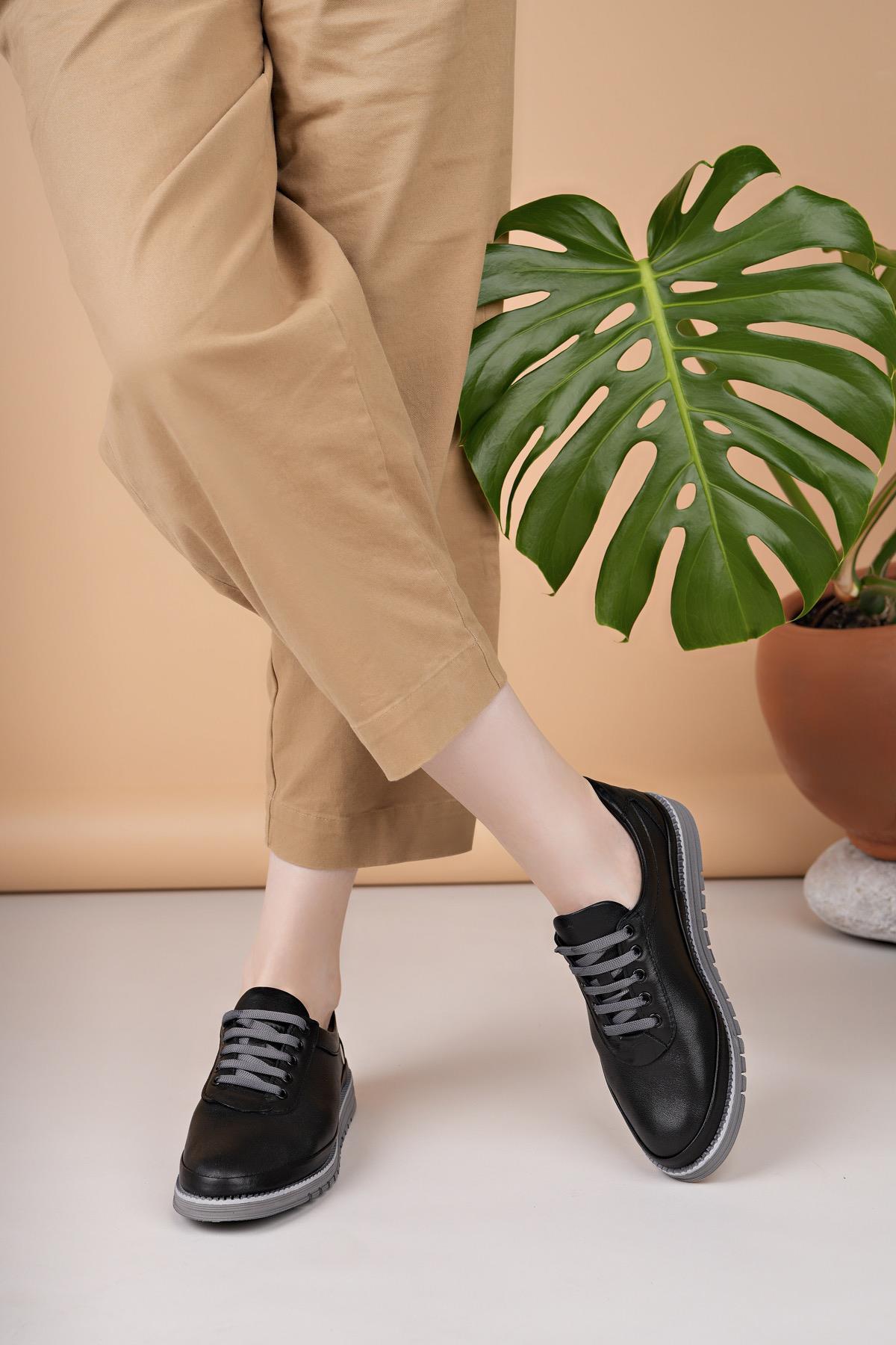 Mammamia D25YA 705 Siyah Hakiki Deri Bağcıklı Kadın Ayakkabı