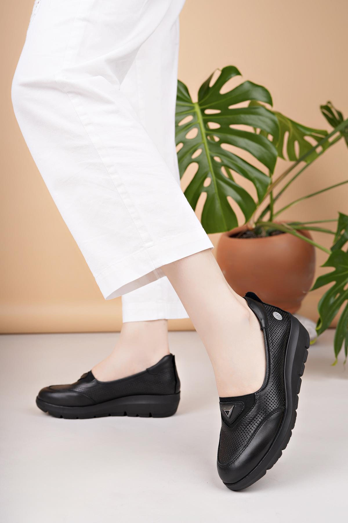 Mammamia D25YA 7450 Siyah Hakiki Deri Kadın Ayakkabı