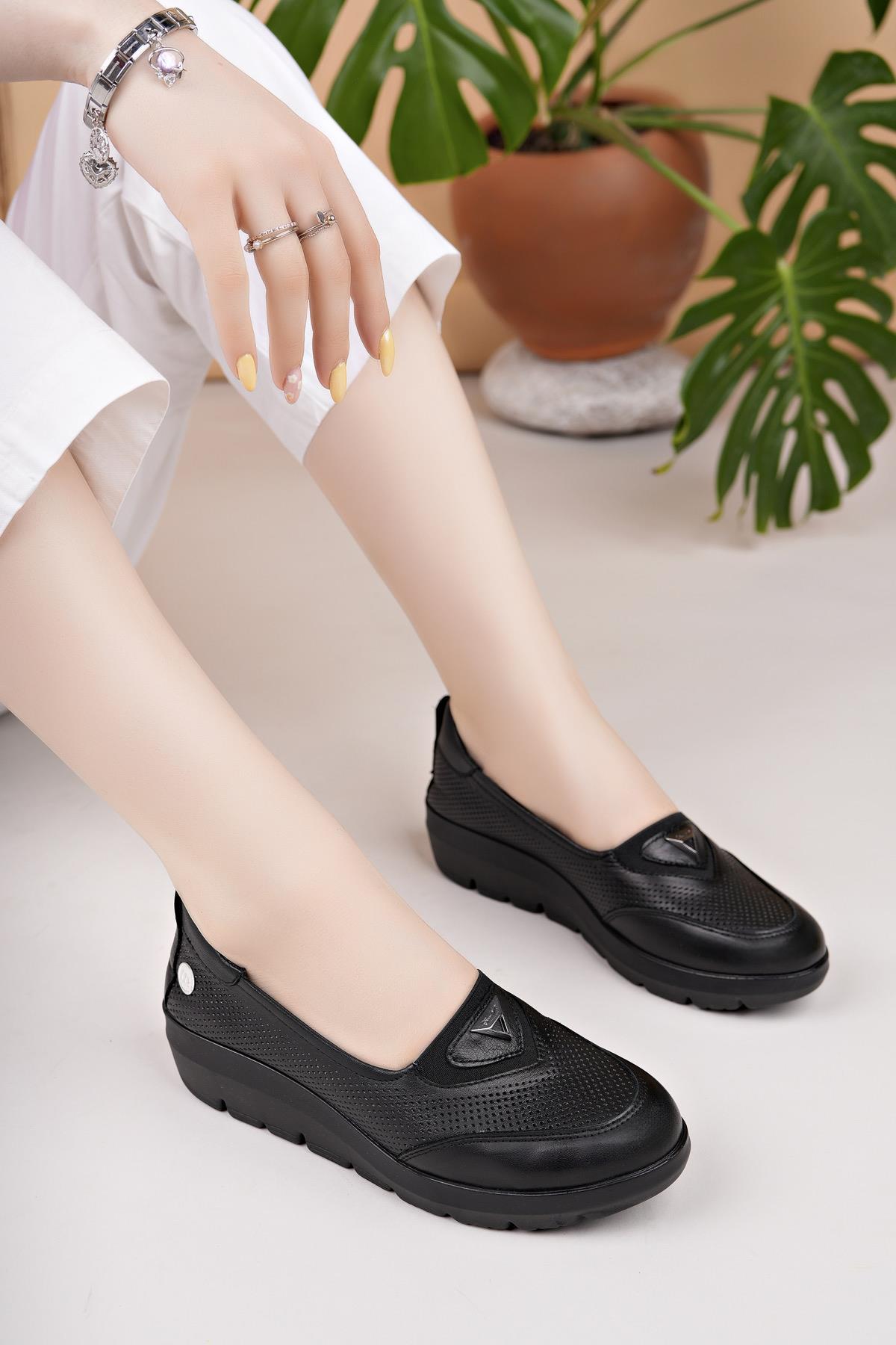 Mammamia D25YA 7450 Siyah Hakiki Deri Kadın Ayakkabı