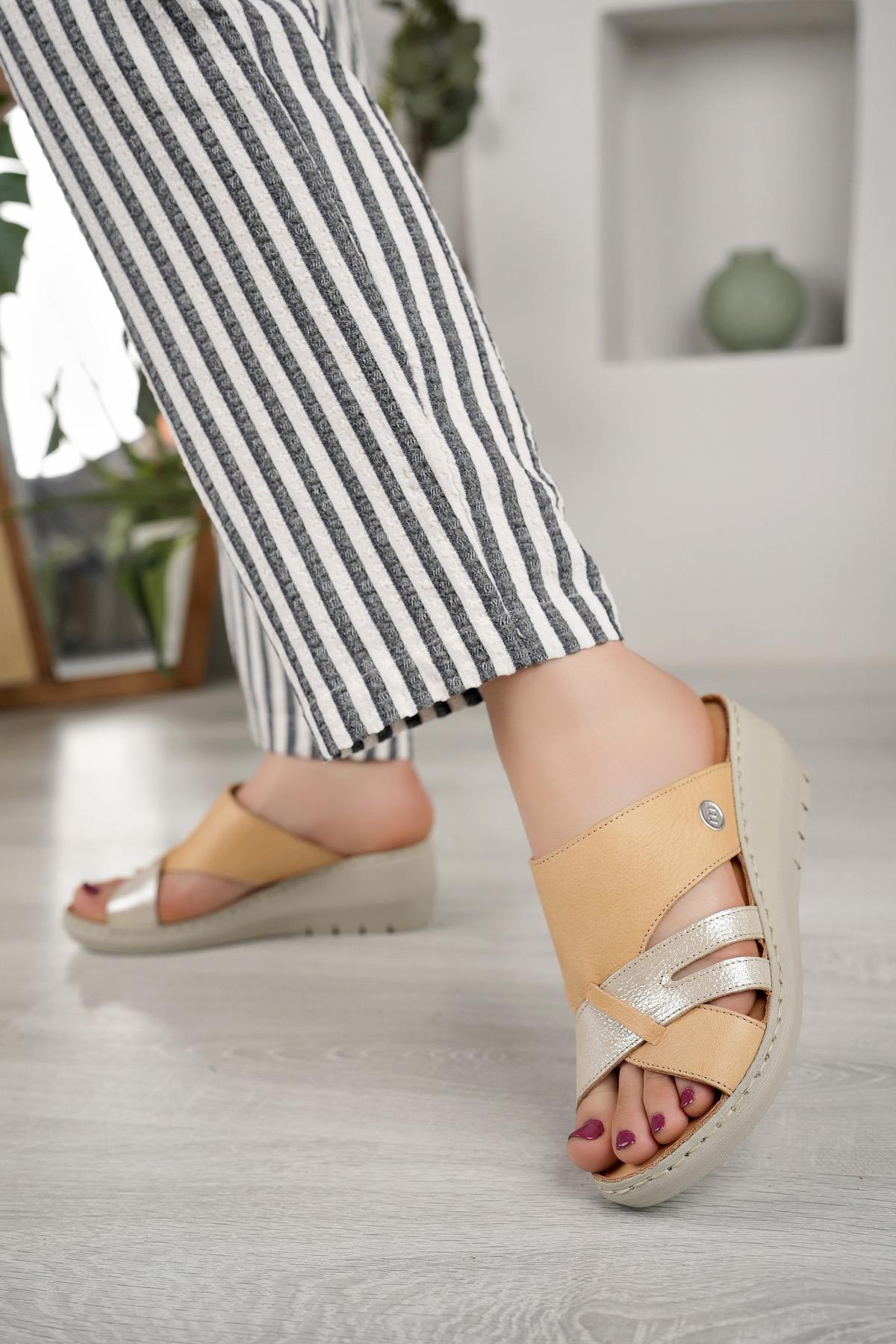 Mammamia D25YT 1395 Bej Hakiki Deri Dolgu Kadın Terlik