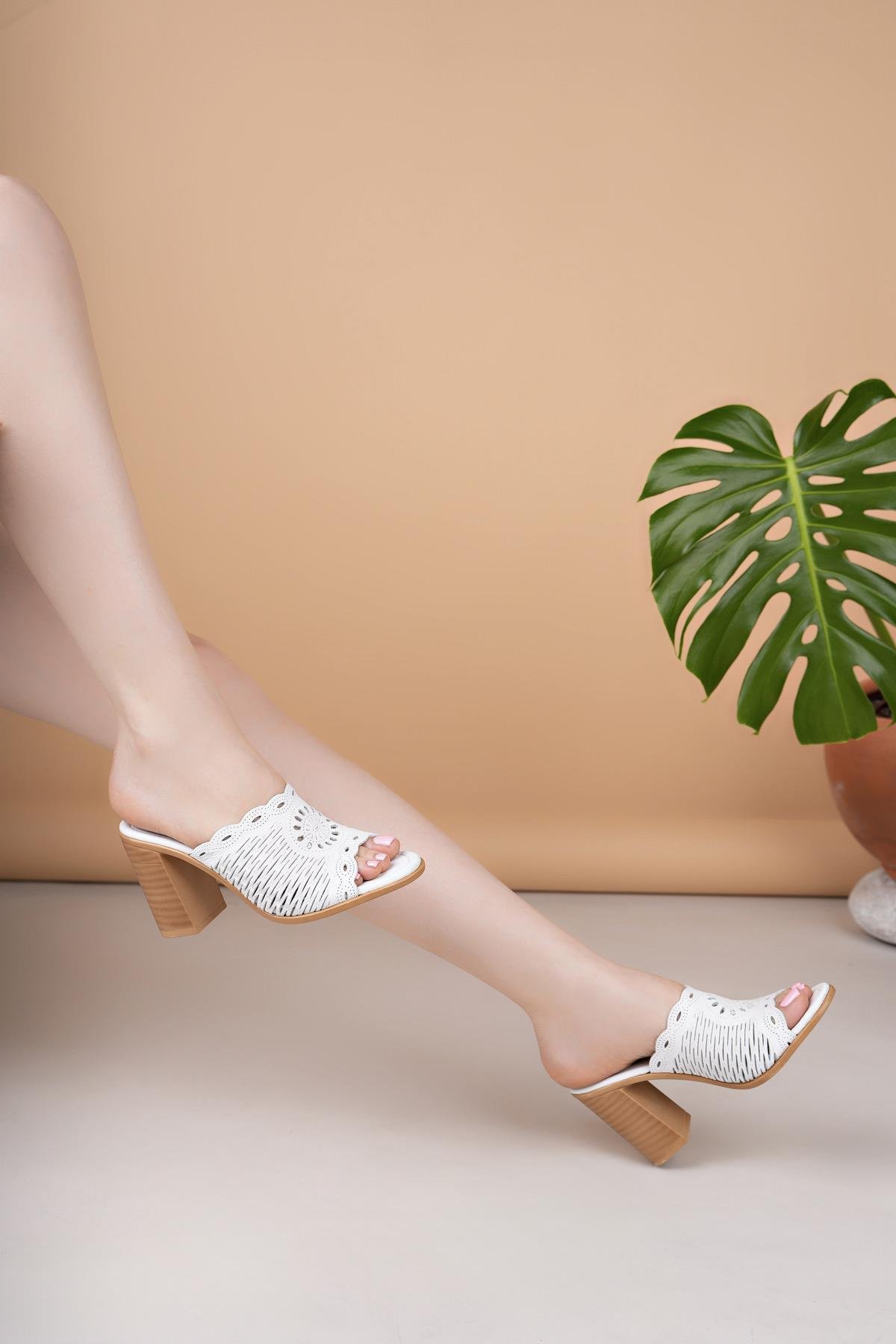 MyShoes 2200 Beyaz Hakiki Soft Deri Kadın Topuklu Terlik