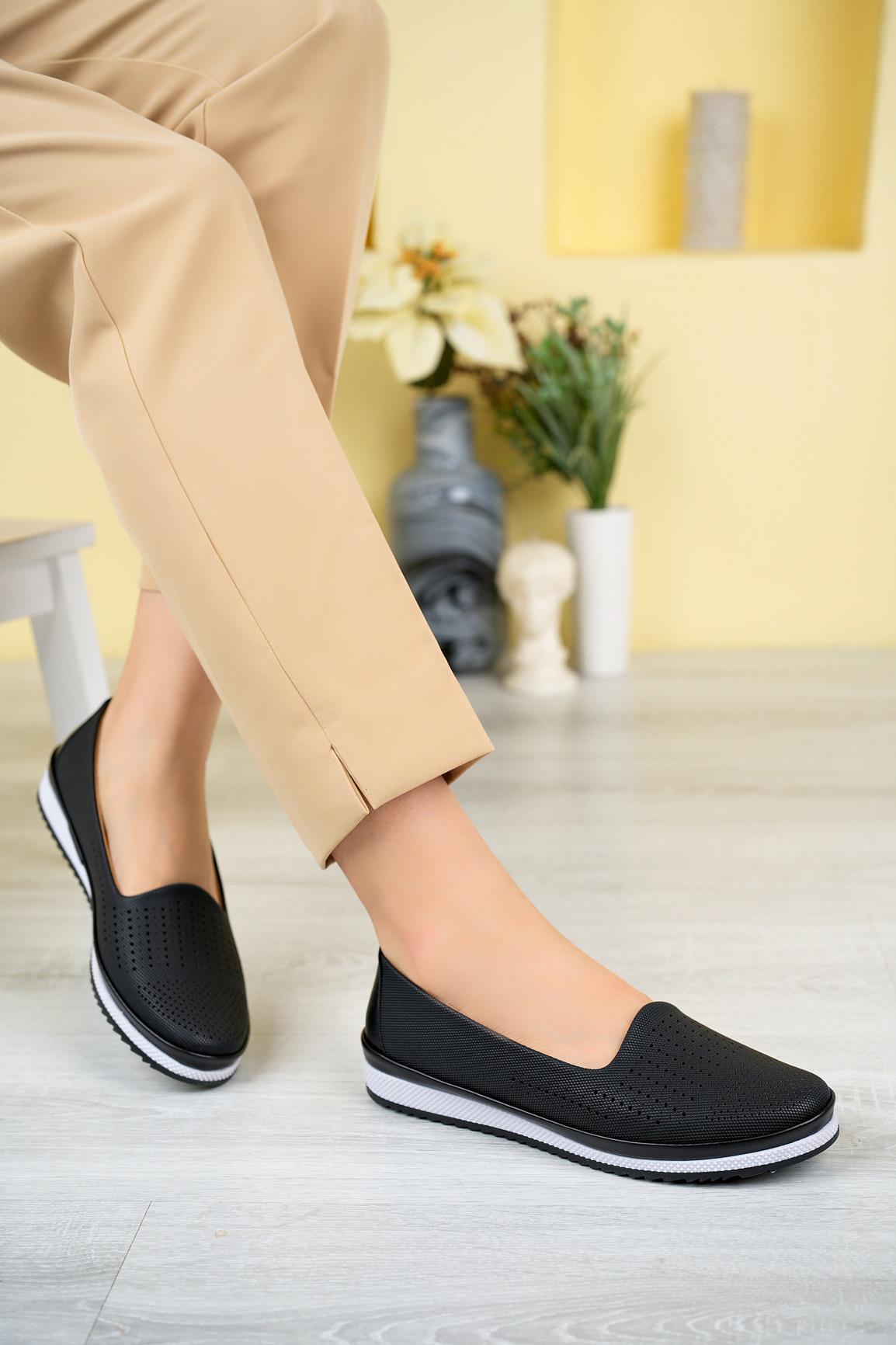 Nesil Shoes Ayzen 130 Siyah Anatomik Kadın Ayakkabı