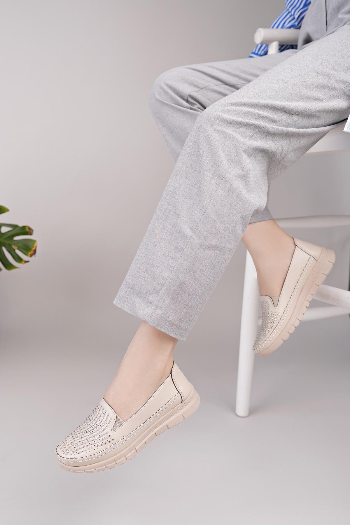 Nesil Shoes Ayzen 795 Bej Taş Detaylı Anatomik Kadın Ayakkabı
