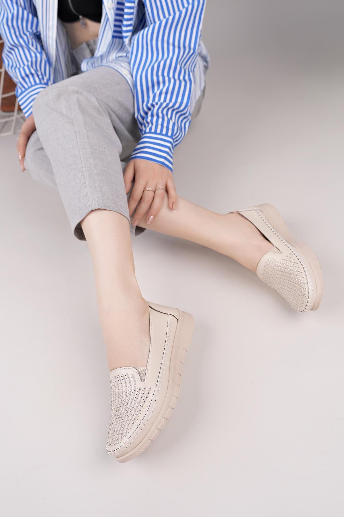 Nesil Shoes Ayzen 795 Bej Taş Detaylı Anatomik Kadın Ayakkabı