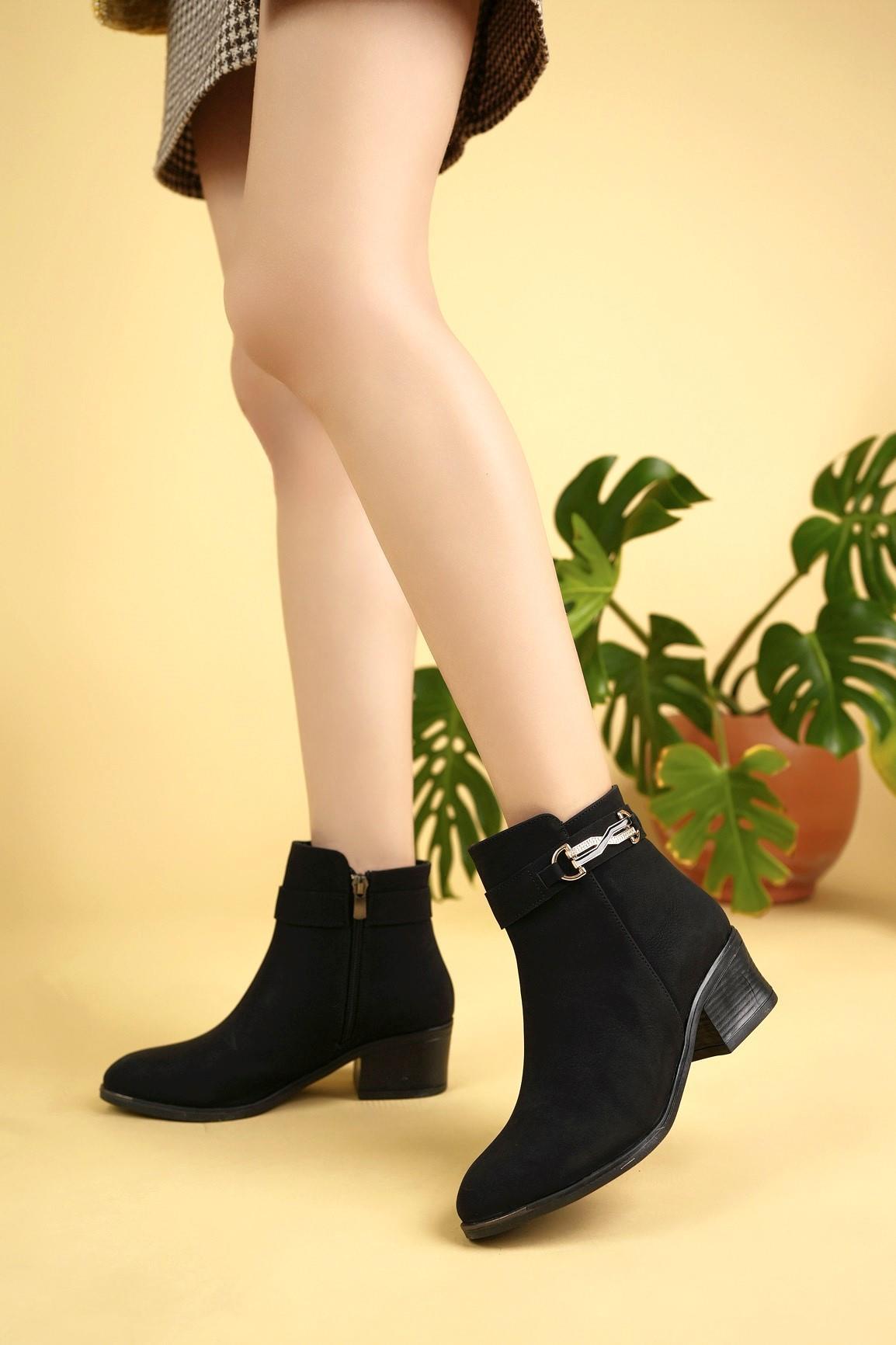 Nesil Shoes Bln 5770 Siyah Zümrüt Taşlı Kadın Bot
