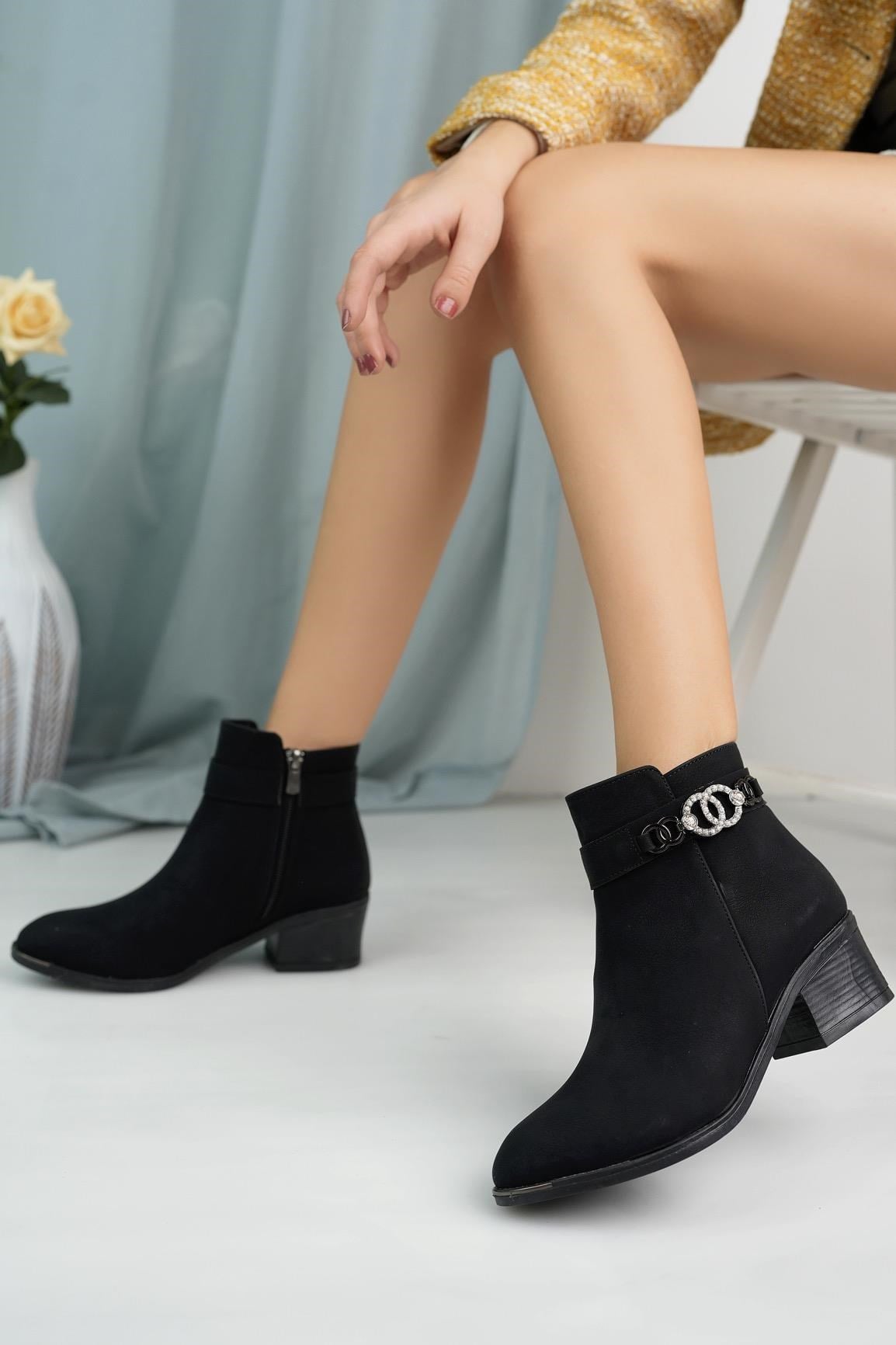 Nesil Shoes Bln 5780 Siyah Zümrüt Taşlı Kadın Bot