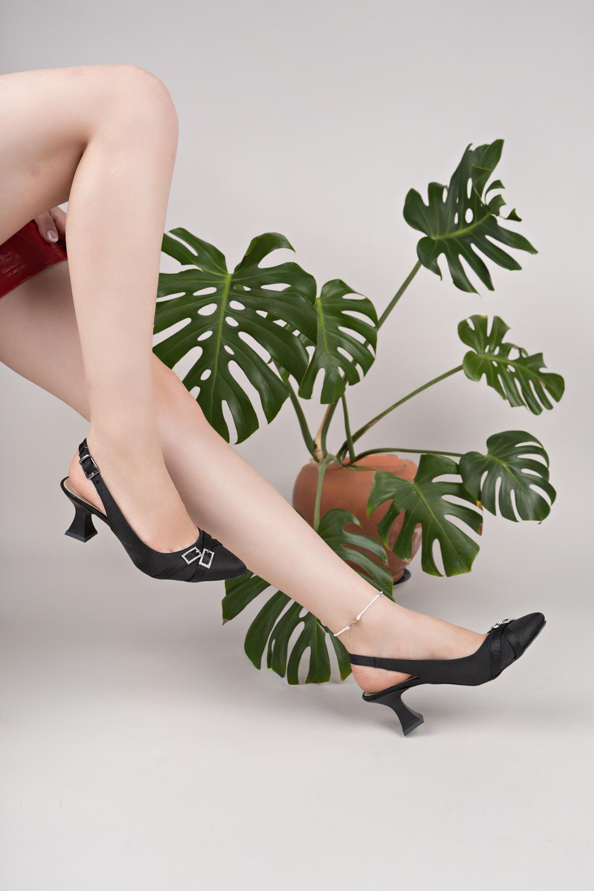 Nesil Shoes Bln 860-1 Siyah Kumaş Topuklu Kadın Sandalet