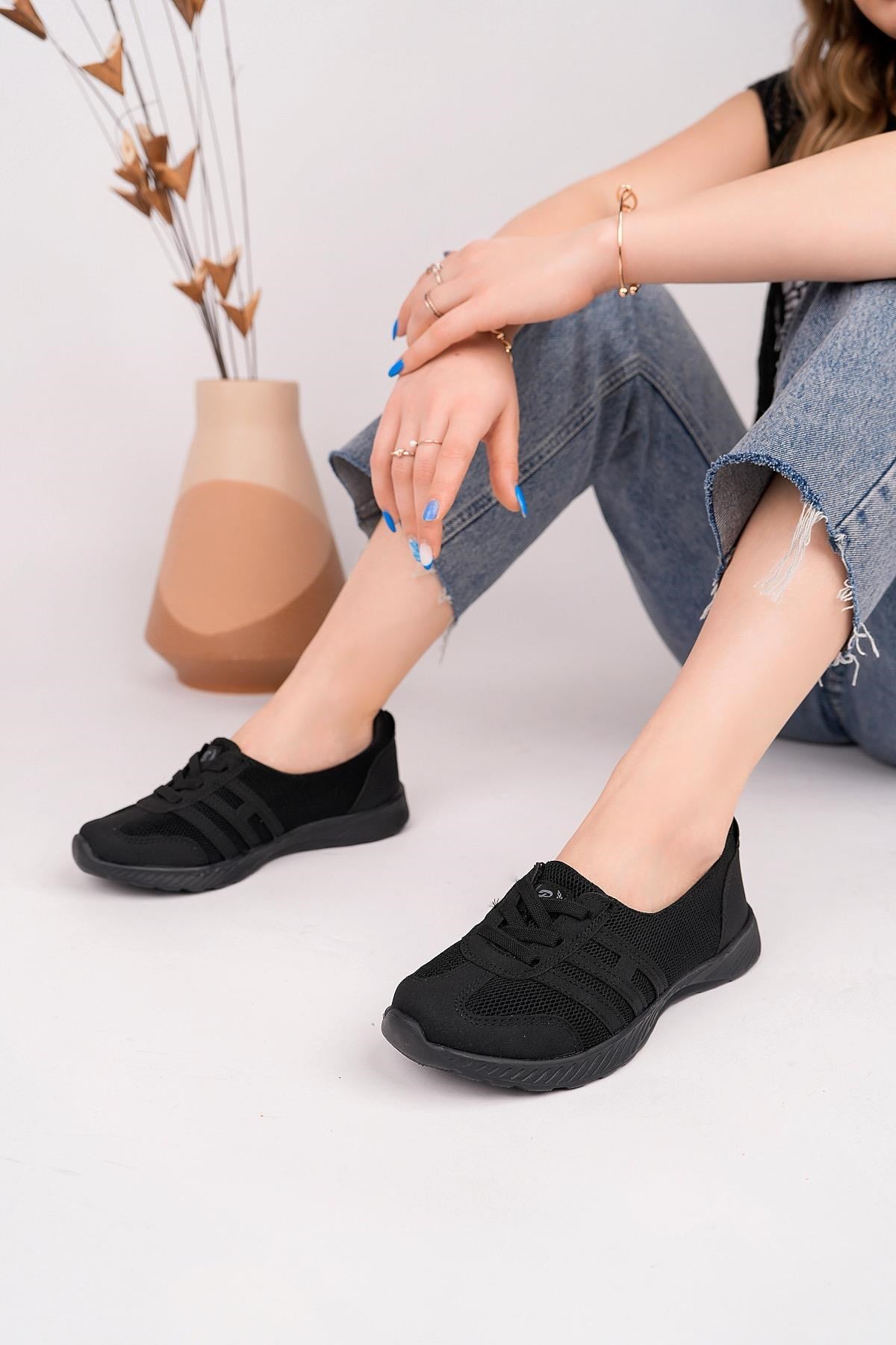 Nesil Shoes Bsea 618 Siyah Memory Foam Kadın Yürüyüş Ayakkabısı