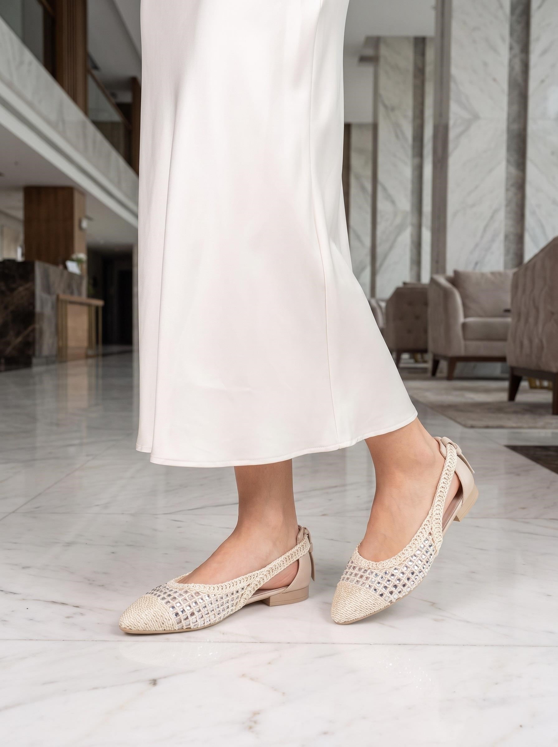 Nesil Shoes Ceylan 230 Krem Taşlı Hasır Kadın Babet