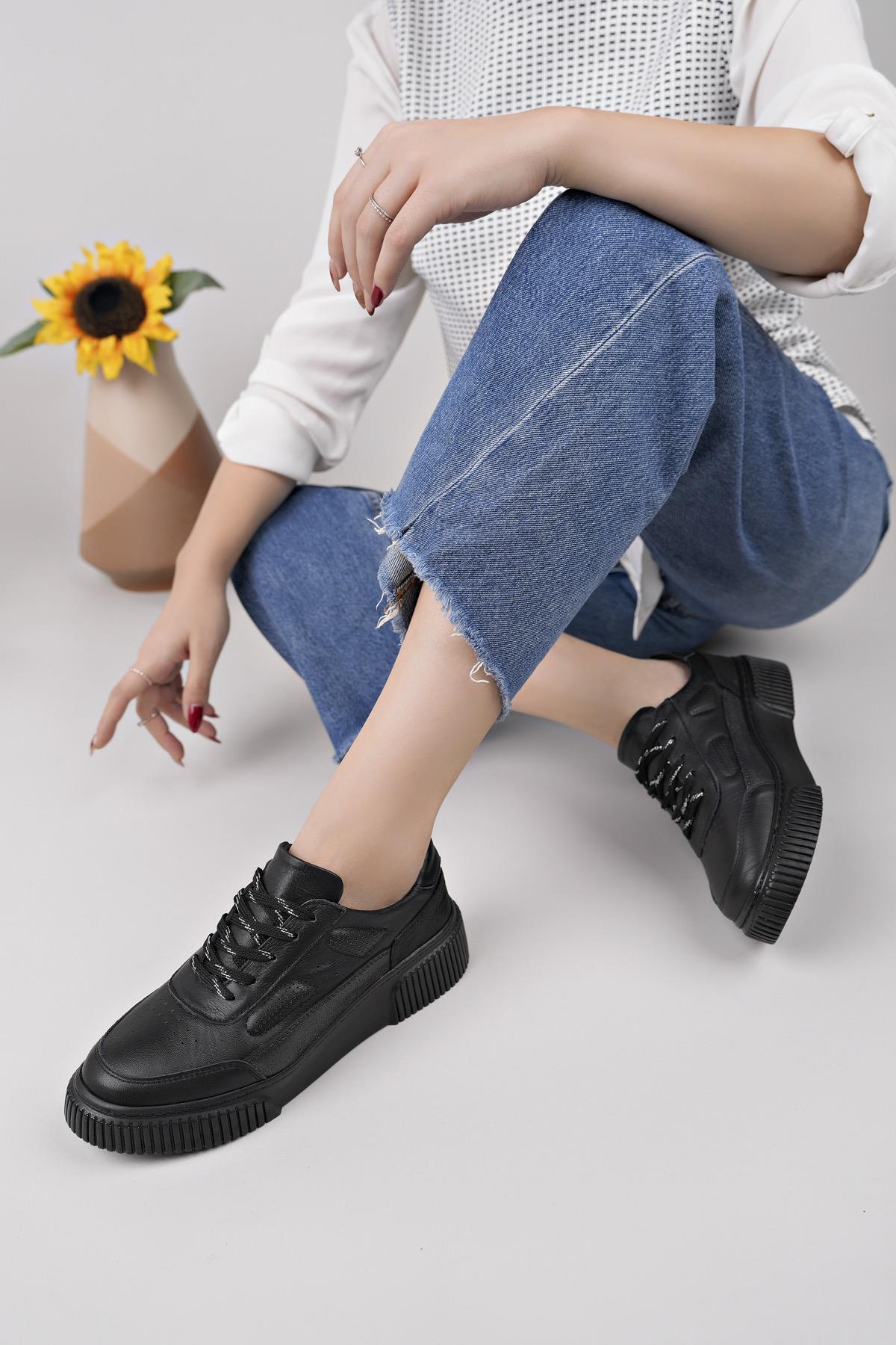 Nesil Shoes Comfo 100 Siyah Hakiki Soft Deri Kadın Sneakers