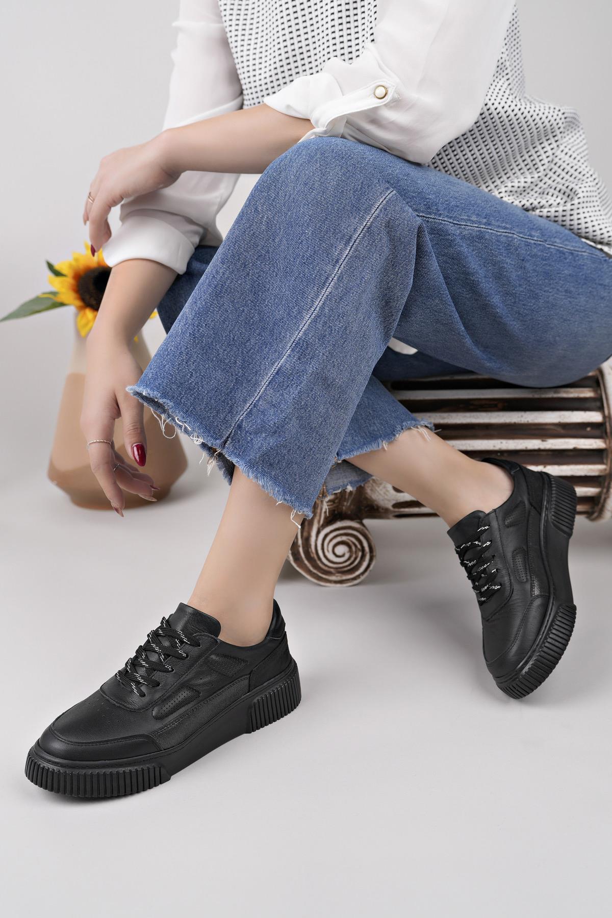 Nesil Shoes Comfo 100 Siyah Hakiki Soft Deri Kadın Sneakers