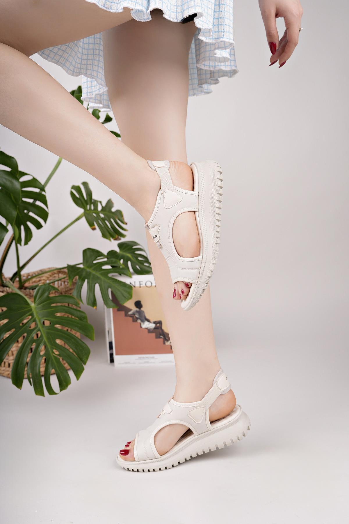 Nesil Shoes Conf 221 Ten Masaj Tabanlı Kadın Sandalet