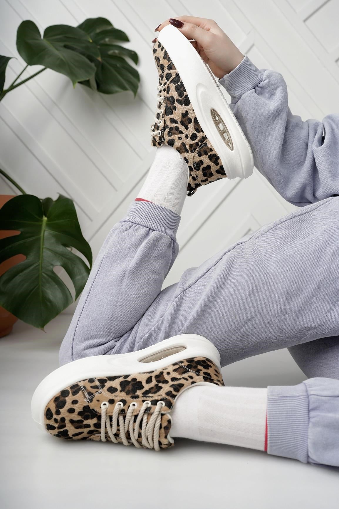 Nesil Shoes Dvm 5750 Leopar Havalı Taban Kadın Sneakers