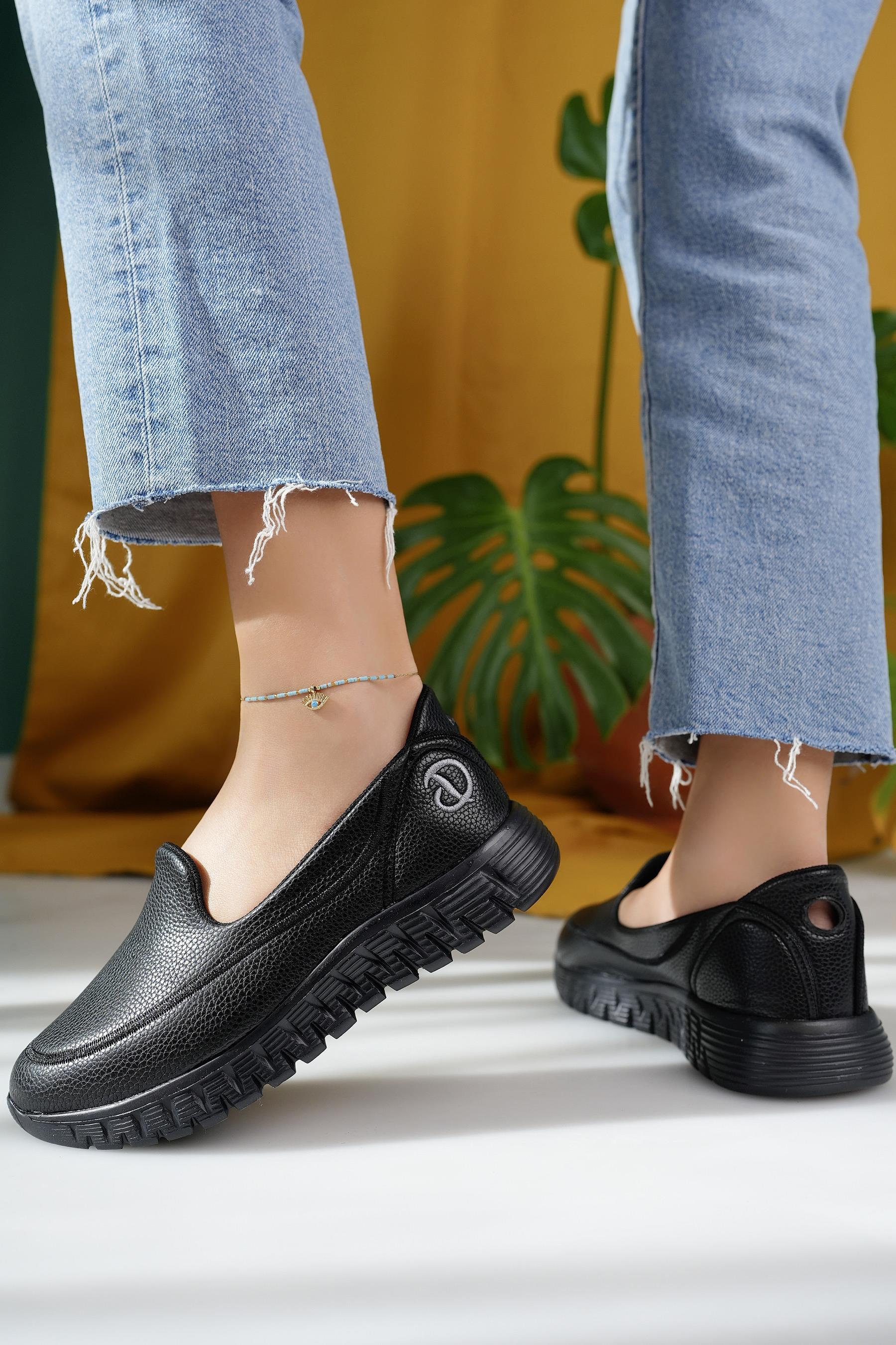 Nesil Shoes Dvm 810 Siyah Baskı Faylon Taban Kadın Yürüyüş Ayakkabısı