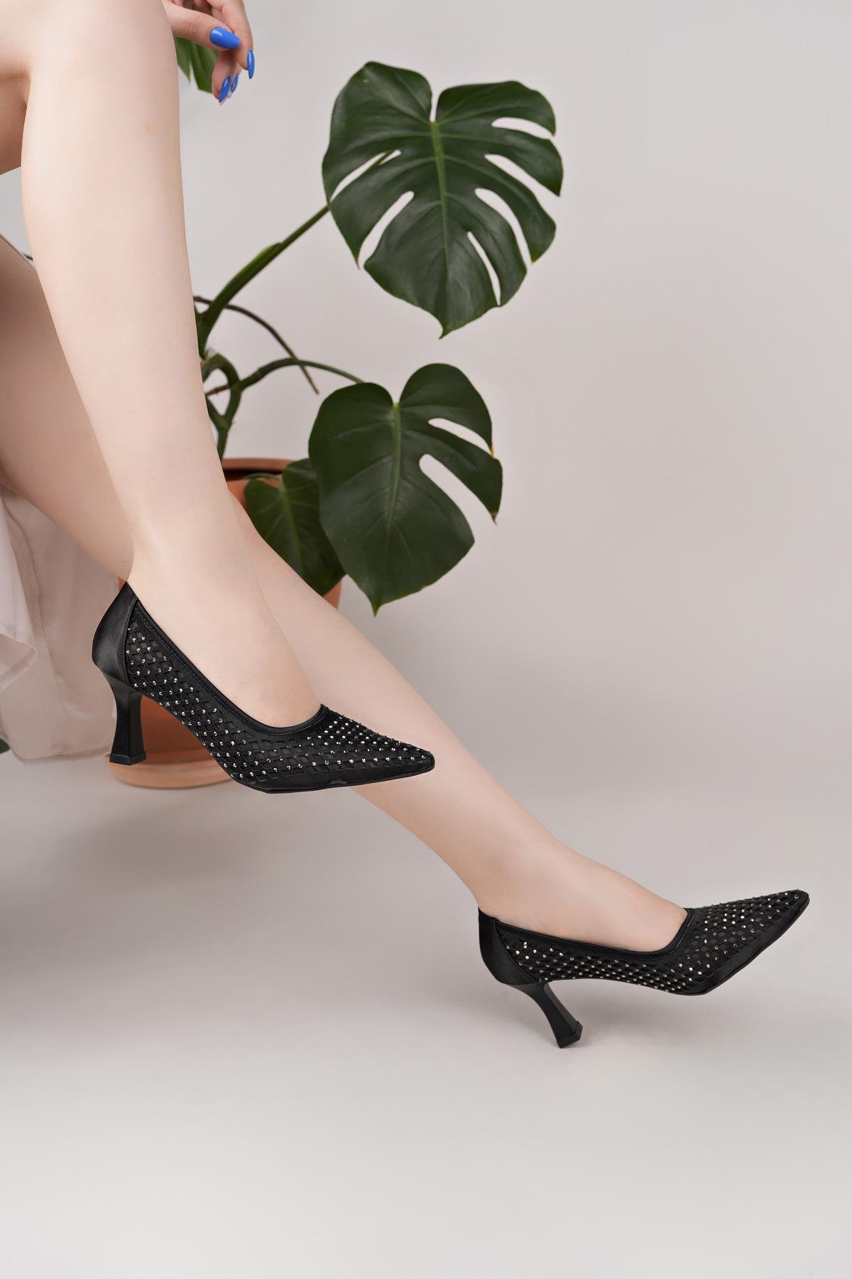 Nesil Shoes Elva 021 Siyah Saten Üzeri Taşlı Topuklu Kadın Stiletto