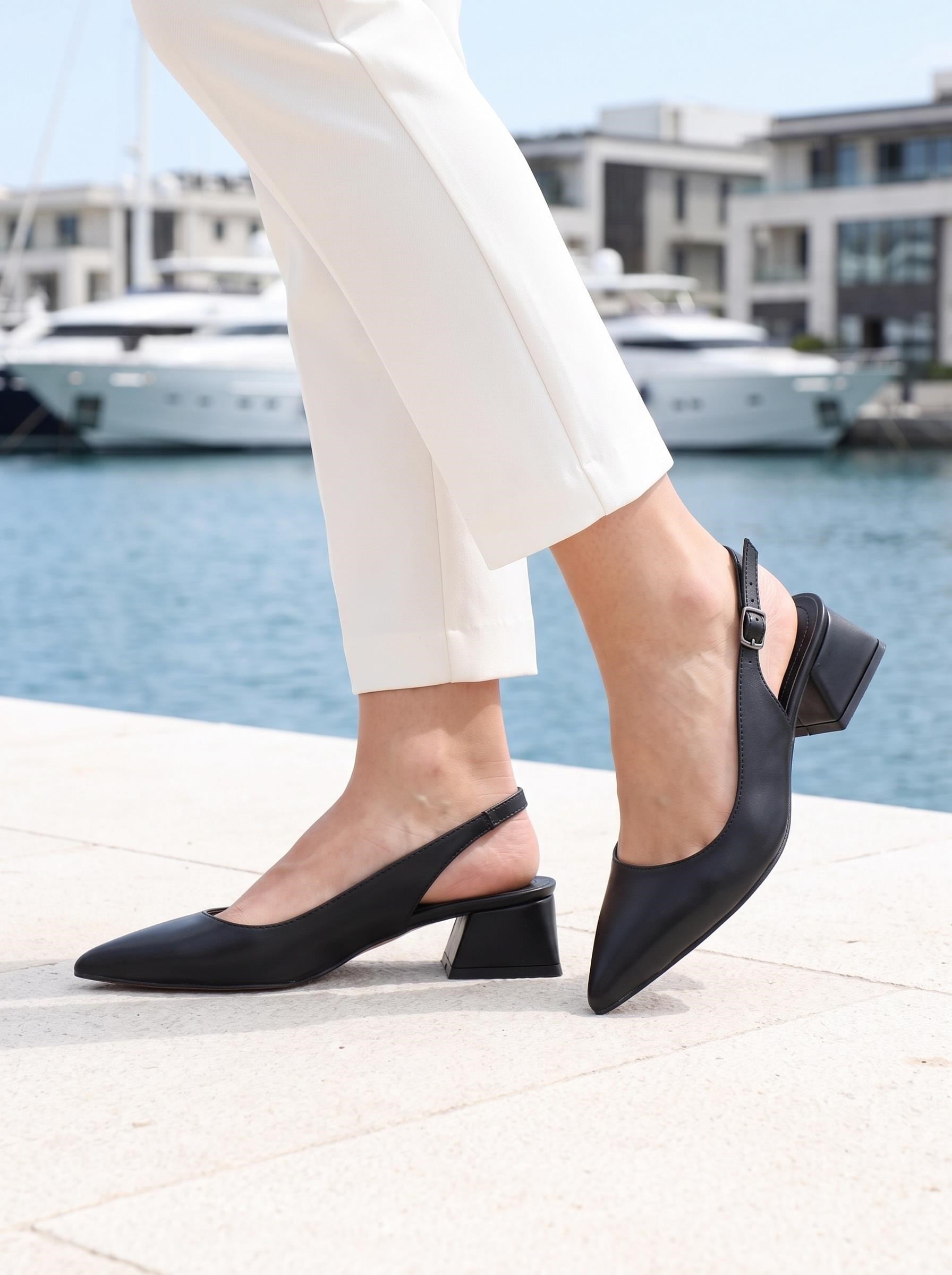 Nesil Shoes Ermod 2601 Siyah Arkası Açık Kadın Ayakkabı