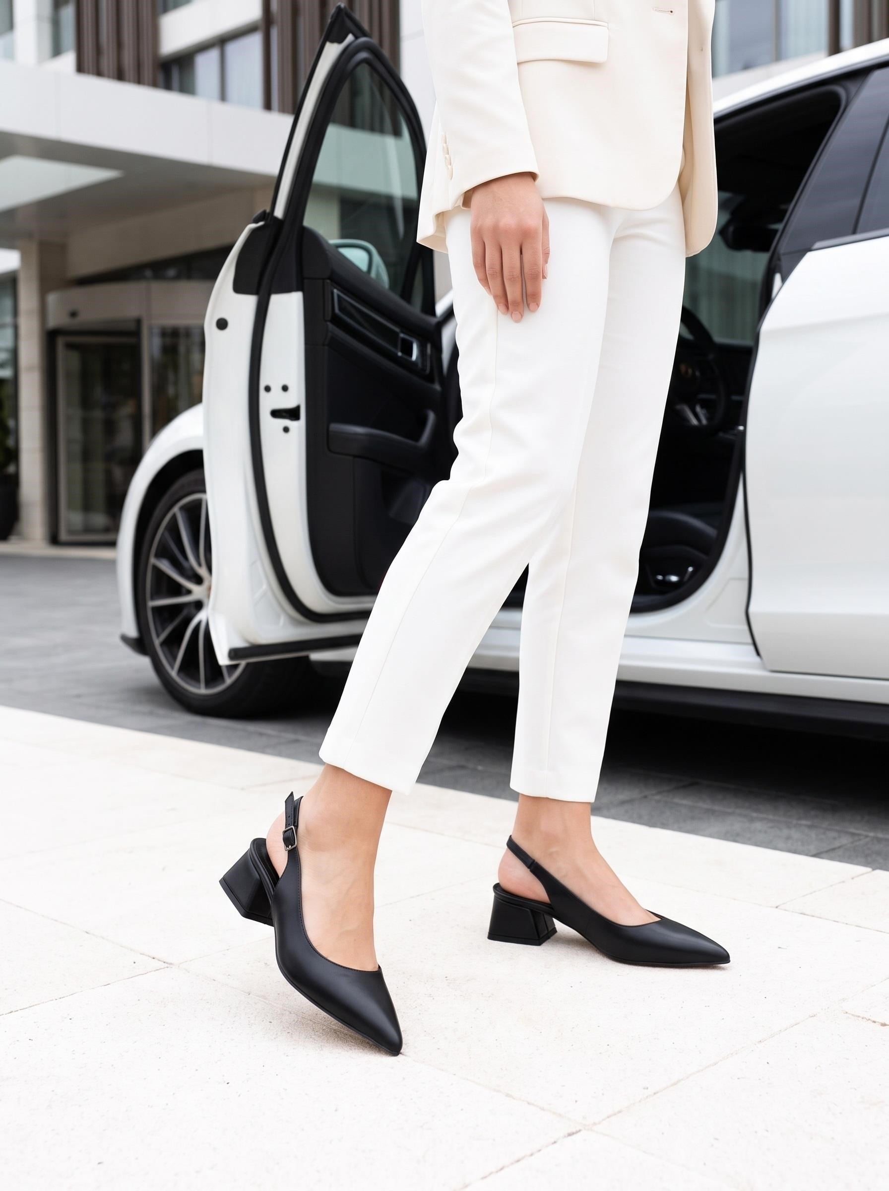 Nesil Shoes Ermod 2601 Siyah Arkası Açık Kadın Ayakkabı