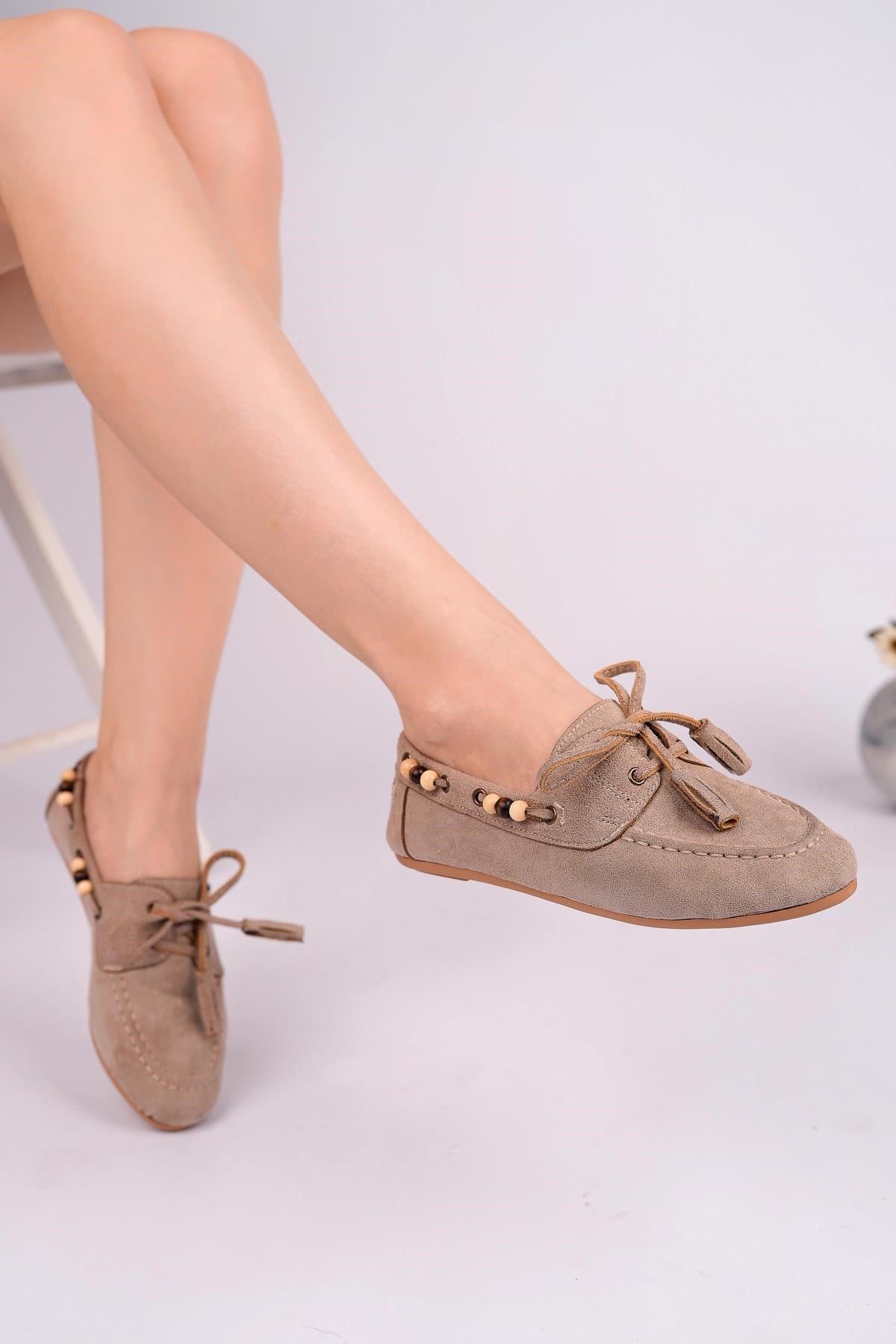 Nesil Shoes Gabbel 301 Vizon Süet Boncuk Detaylı Kadın Babet