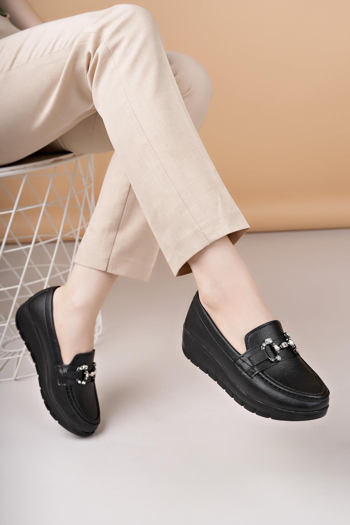 Nesil Shoes Neyna 1047 Siyah Dolgu Topuk Kadın Ayakkabı