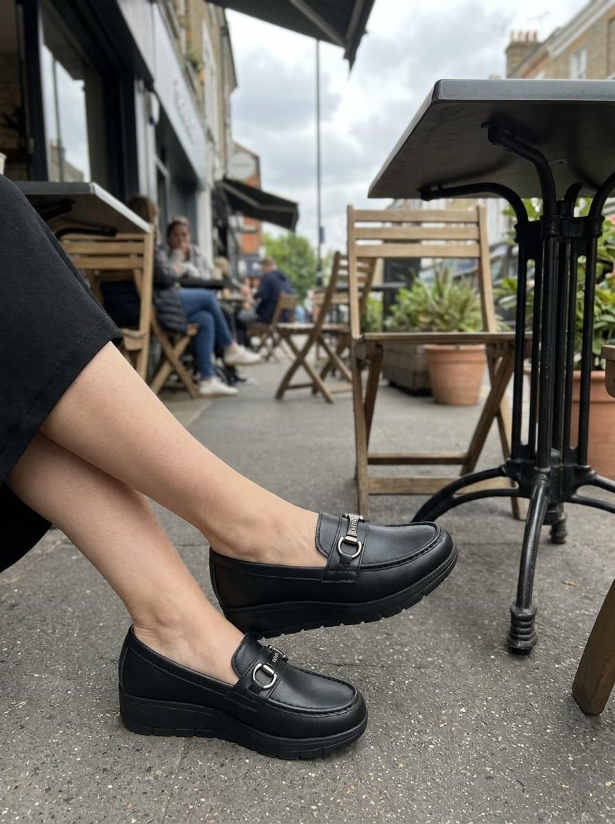 Nesil Shoes Neyna 1062 Siyah Dolgu Topuk Kadın Ayakkabı