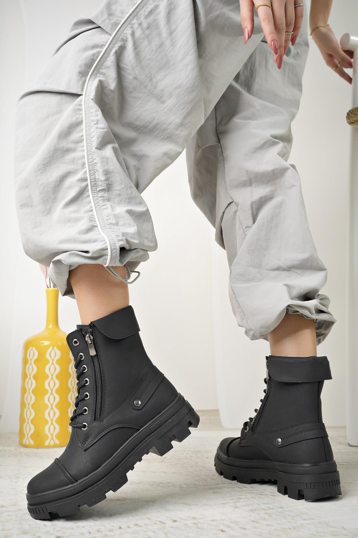 Nesil Shoes Neyna 1337 Siyah Zümrüt Bağcıklı Kadın Bot