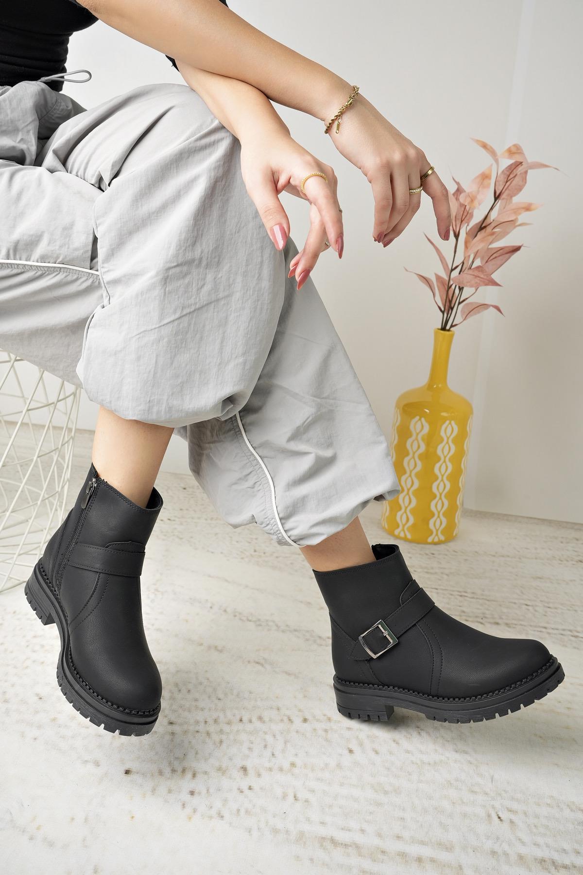 Nesil Shoes Neyna 624 Siyah Zümrüt Fermuarlı Kadın Bot