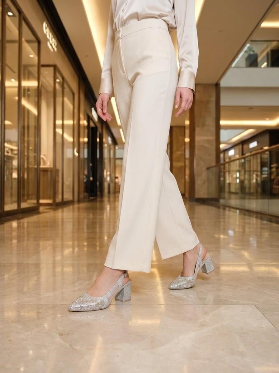 Nesil Shoes Özma 7025 Gümüş Taşlı Kadın Sandalet