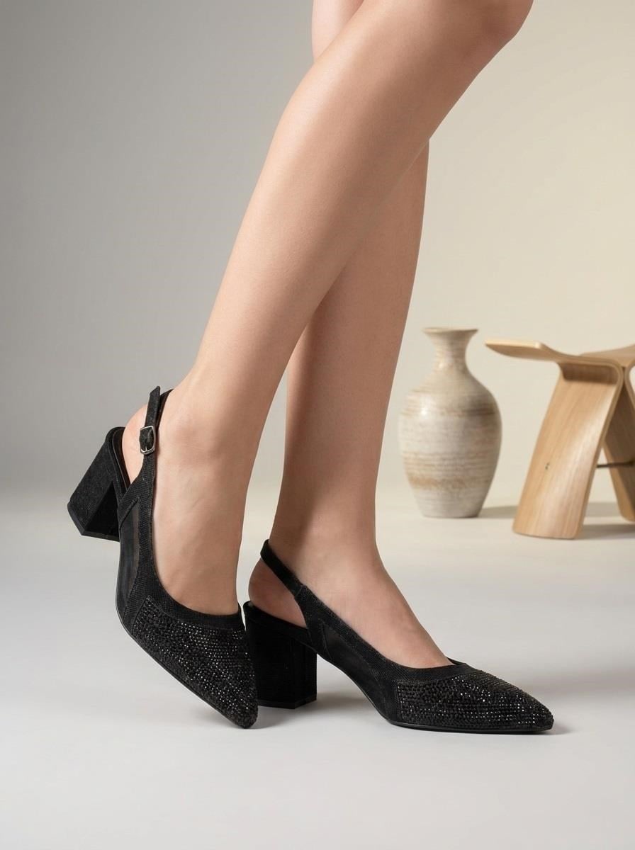 Nesil Shoes Özma 7025 Siyah Taşlı Kadın Sandalet