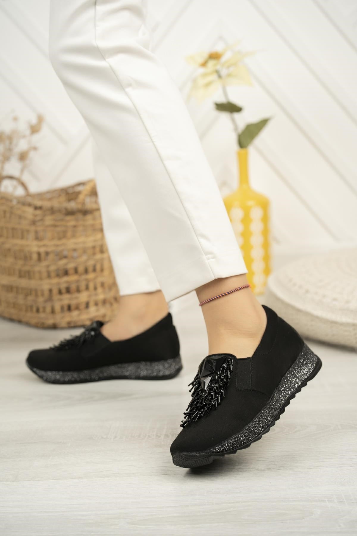 Nesil Shoes Sdf 332 Siyah Süet Taşlı Kadın Ayakkabı