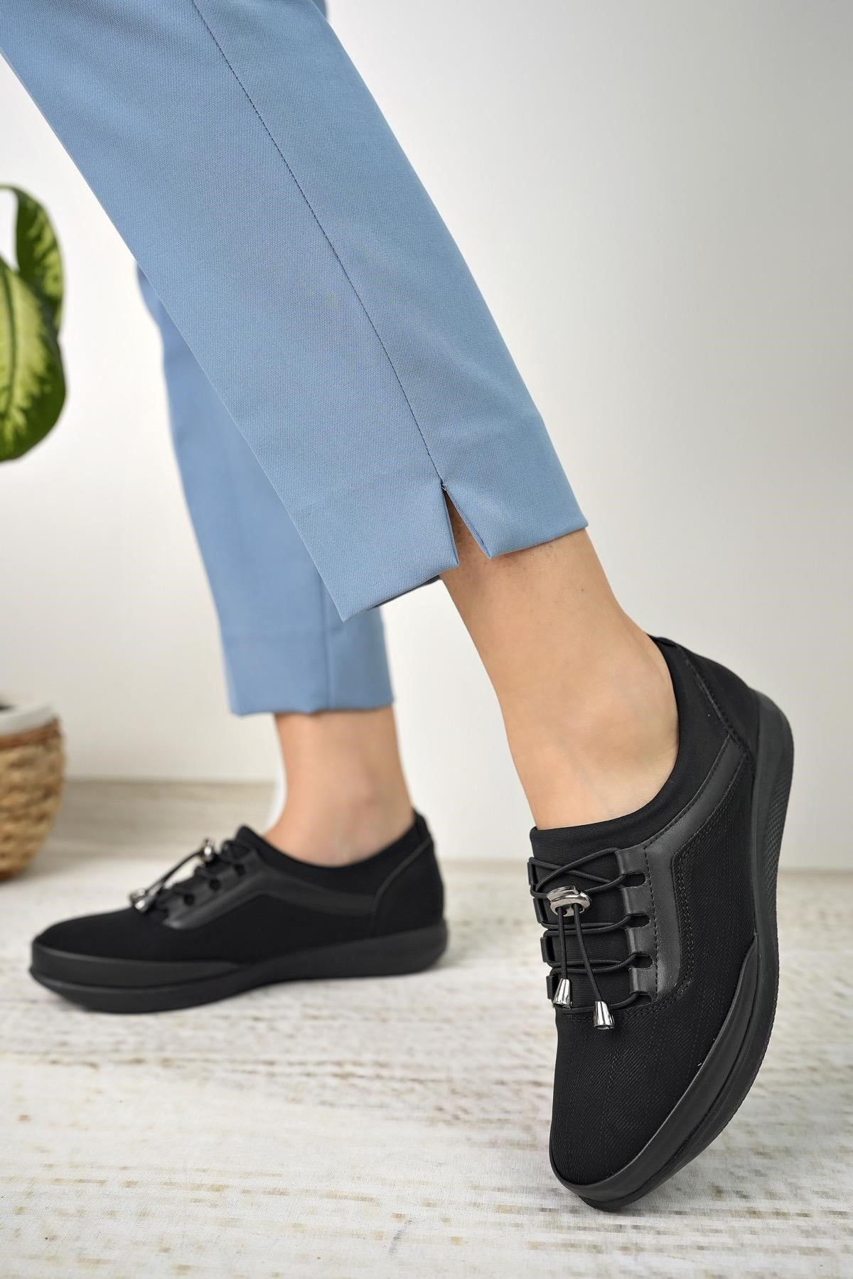 Nesil Shoes Sdf 702 Siyah Kot Anatomik Kadın Ayakkabı