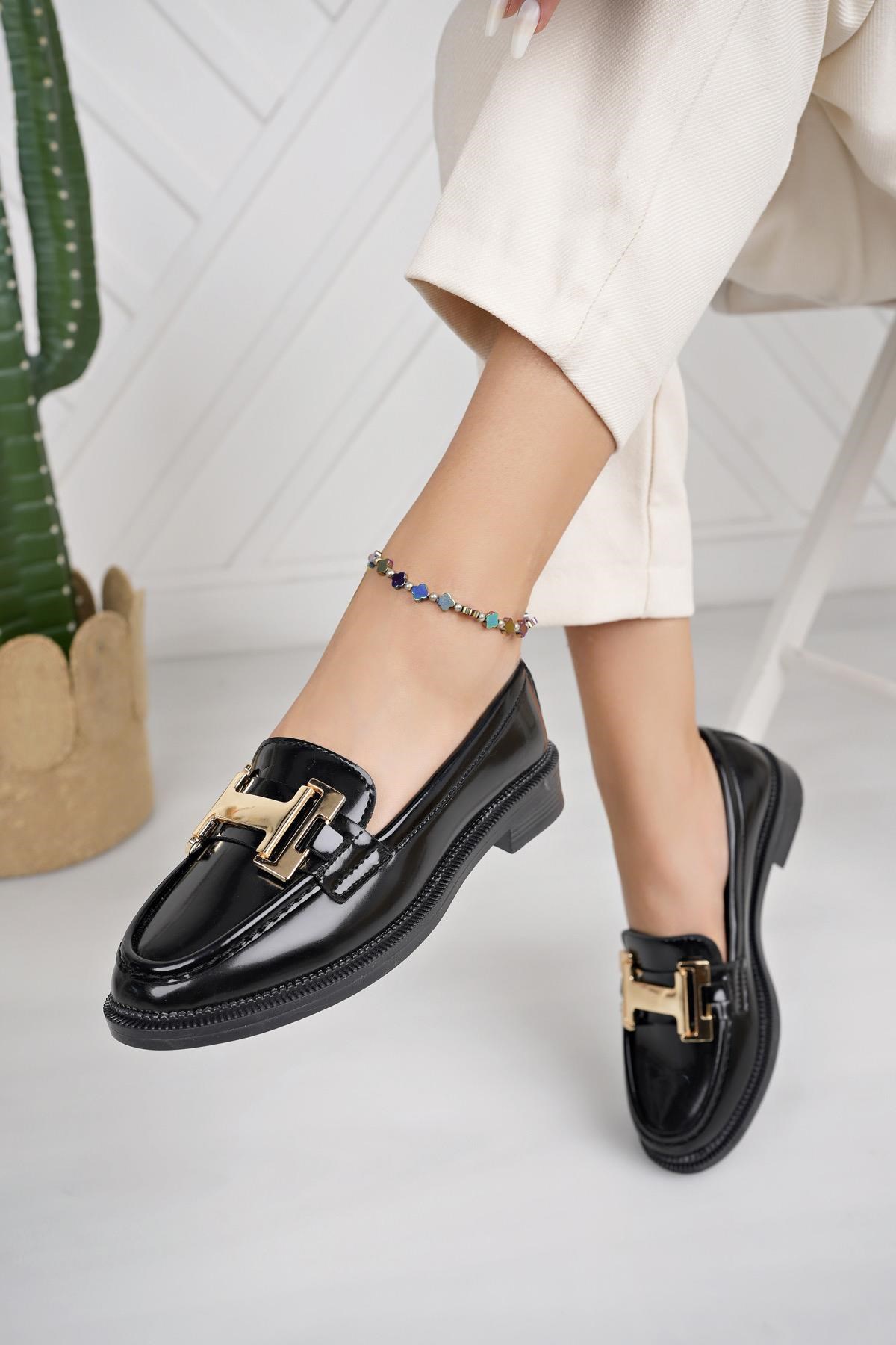 Nesil Shoes Süha 258 Siyah Rugan Anatomik Kadın Lofer