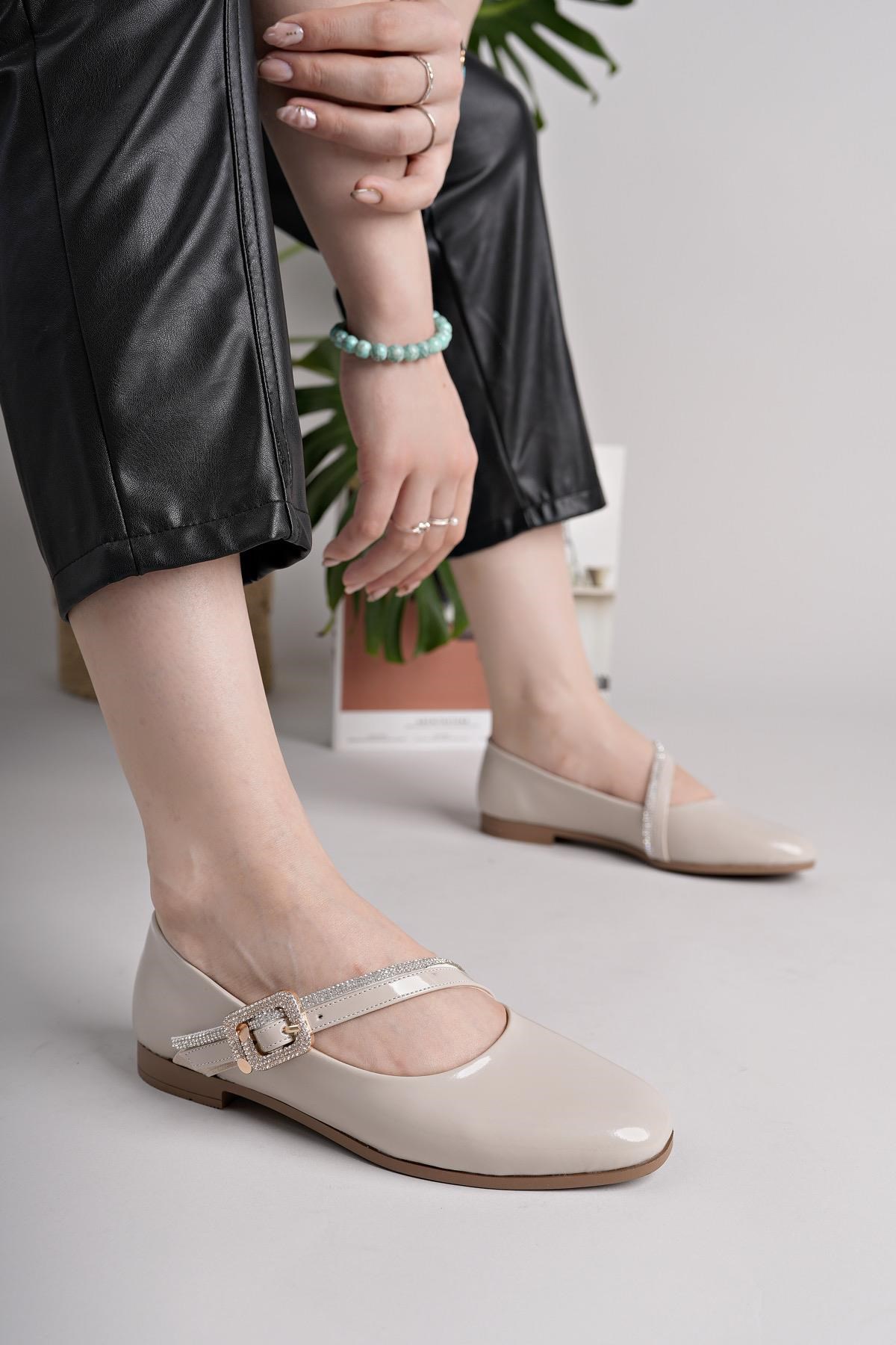 Nesil Shoes Swell 20821 Ten Rugan Tokası Taşlı Kadın Babet
