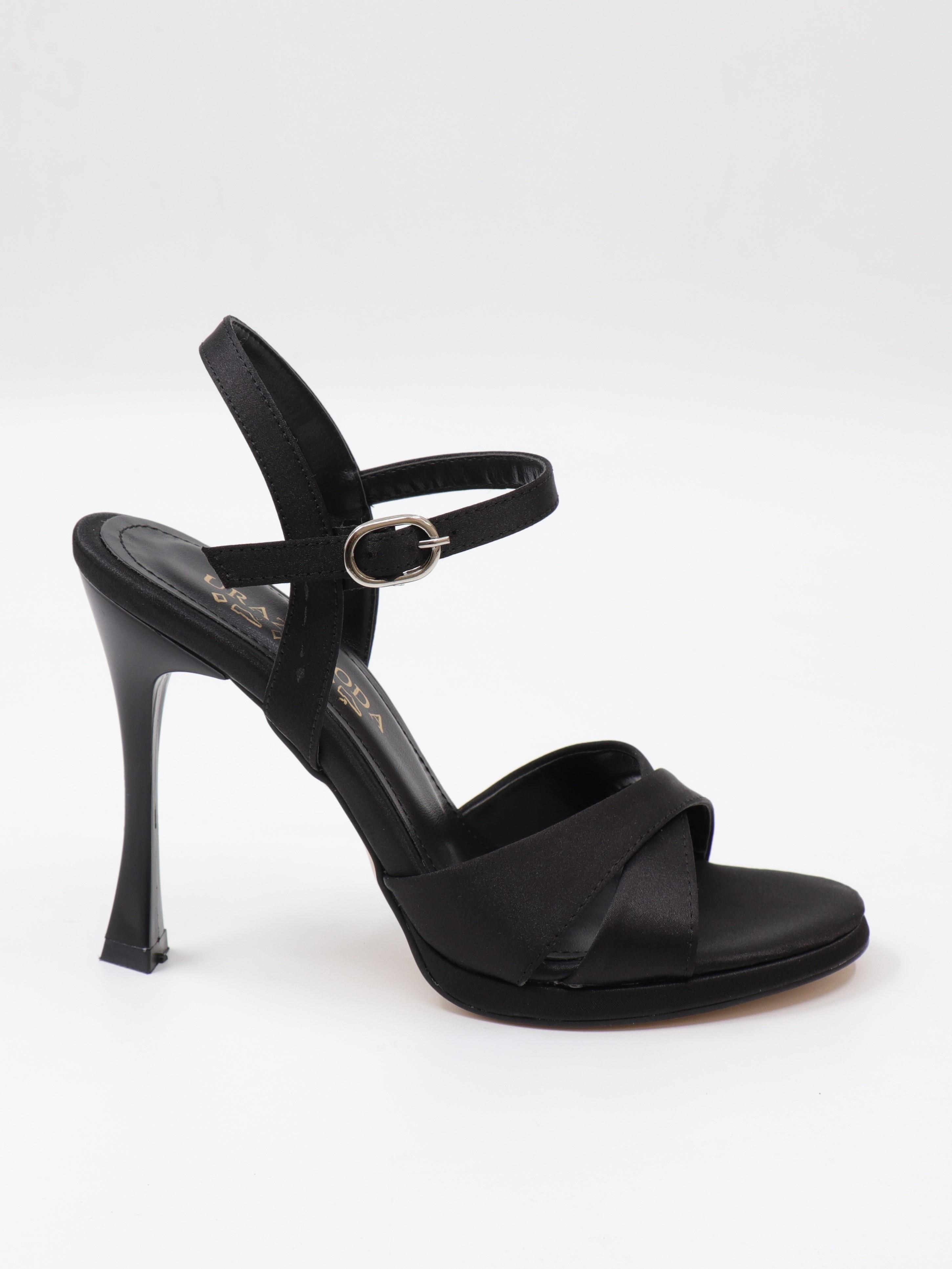 Nesil Shoes Uraz 700 Siyah Saten Topuklu Kadın Sandalet