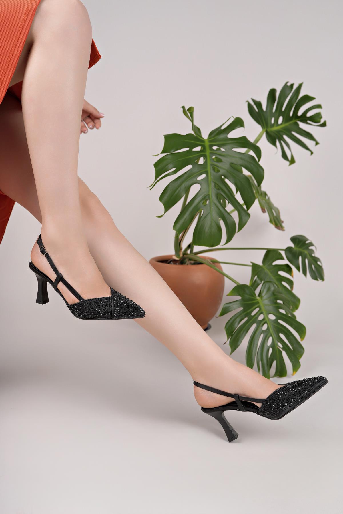 Nesil Shoes Uraz 720 Siyah Taşlı Topuklu Kadın Sandalet