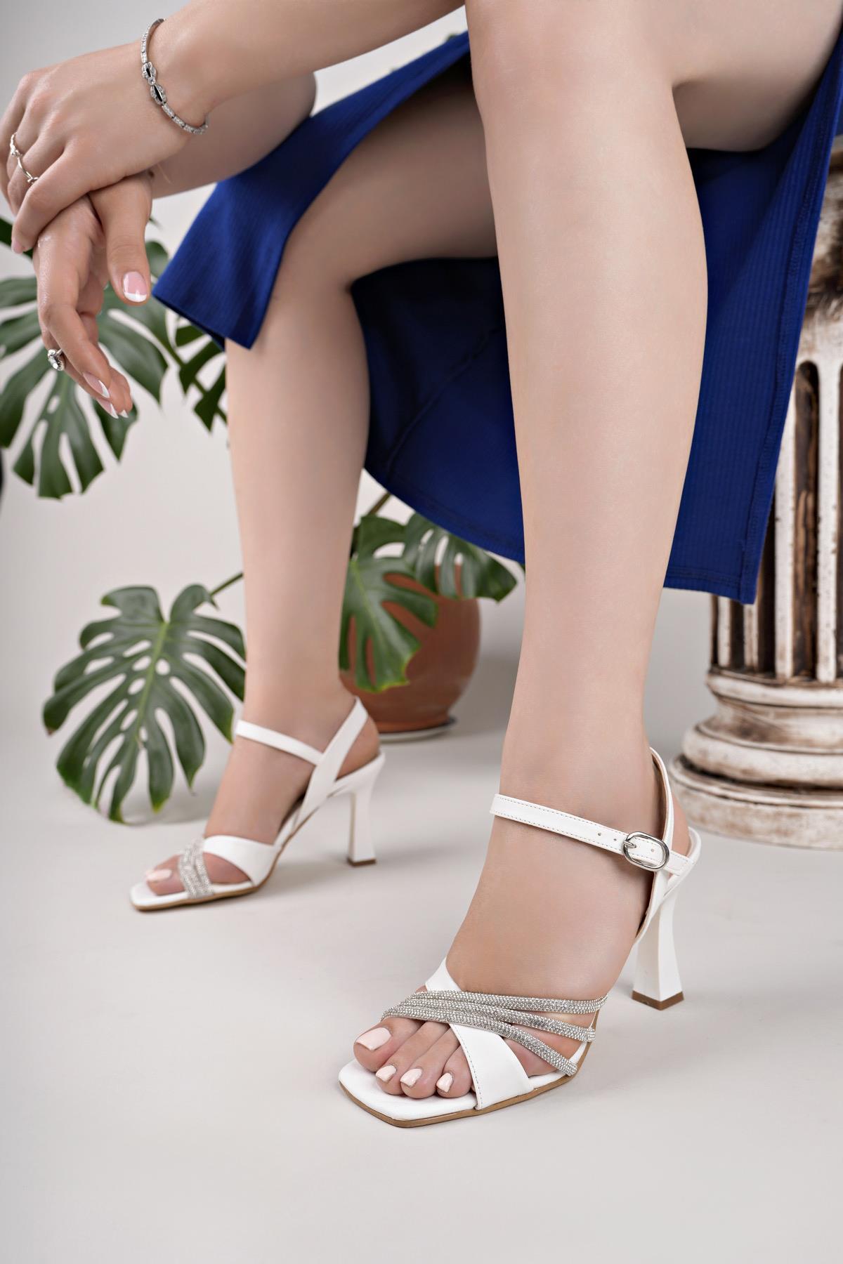 Nesil Shoes Uraz 780 Beyaz Topuklu Kadın Sandalet