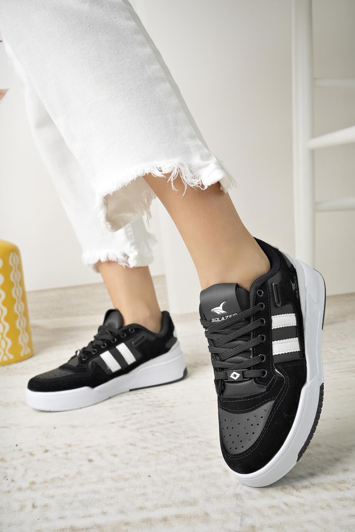 Solazer 020 Siyah Beyaz Anatomik Memory Foam Kadın Sneakers