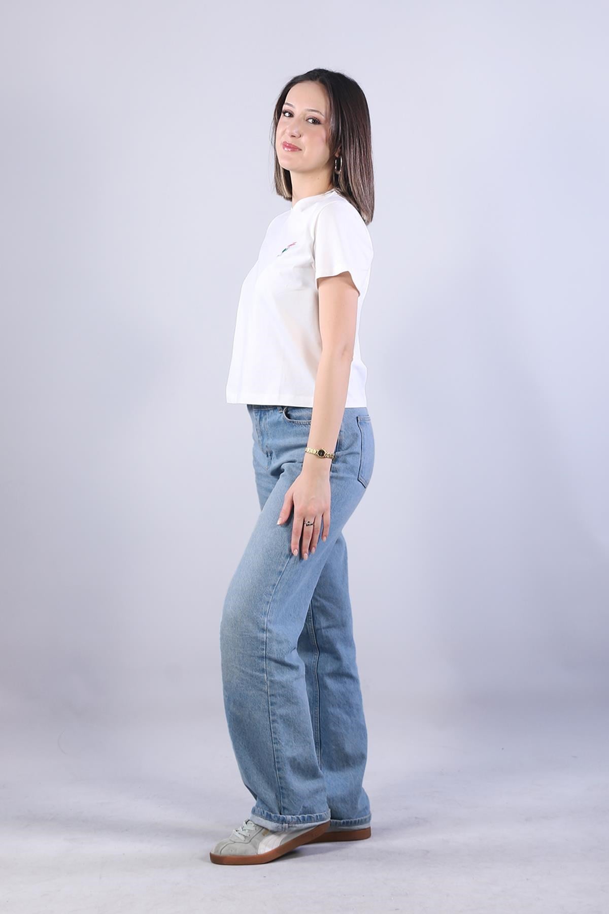 T-shirtmckanzie10532 Sol Göğsü Çiçek Paris Nakışlı T-shirtkadınerkek