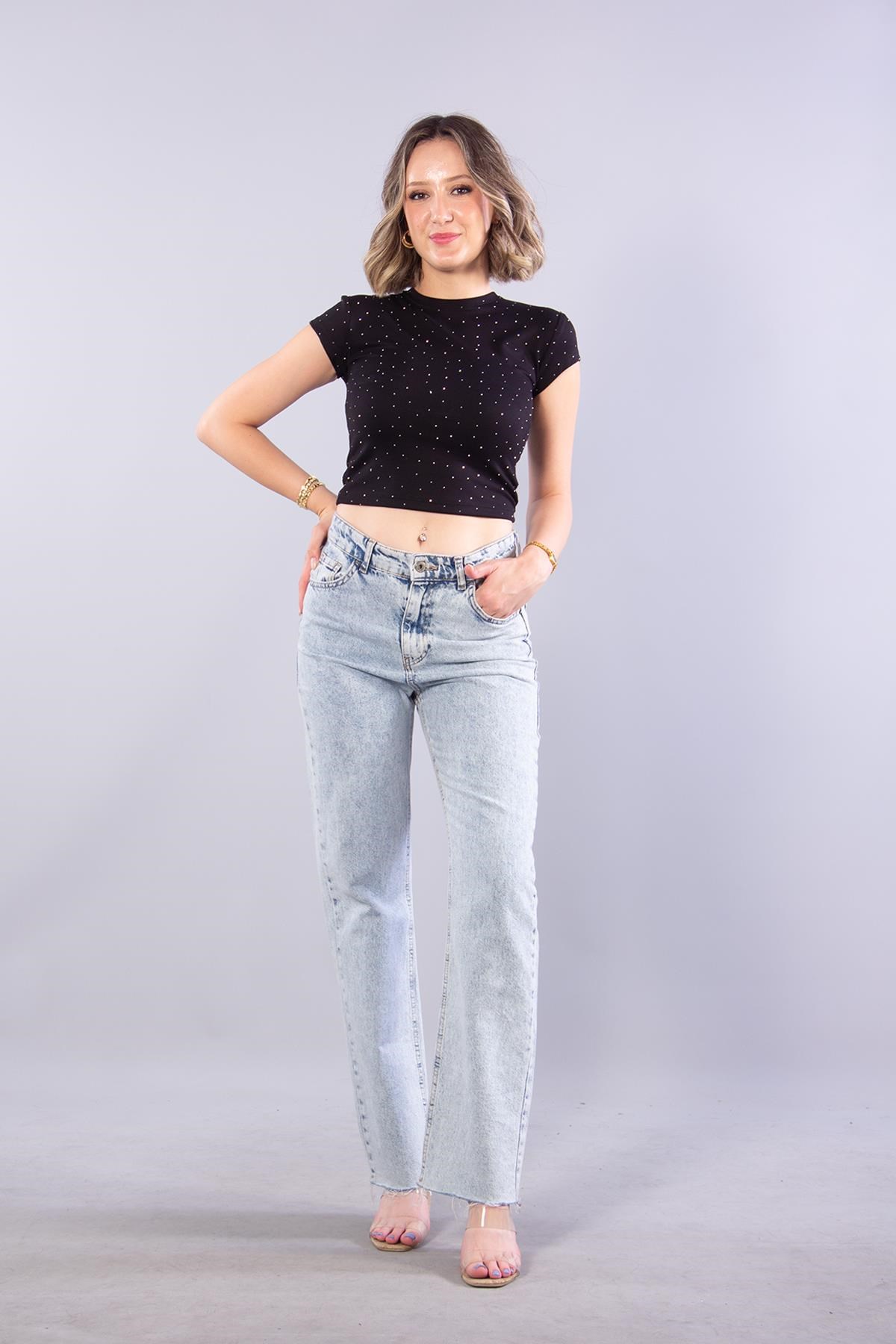 Bluzmckanzie11445 Taşlı Kısa O Yaka Bluzkadınerkek