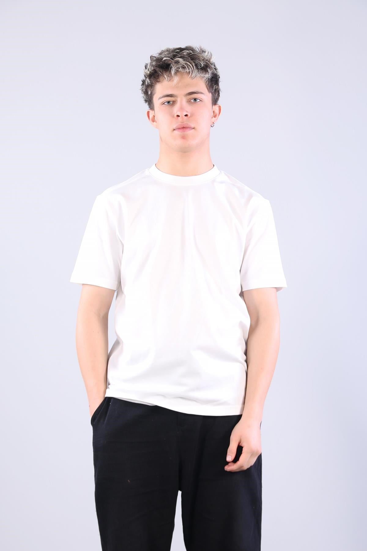T-shirtmckanzie2639 Lyc Petek Süprem O Yaka T-shirtkadınerkek