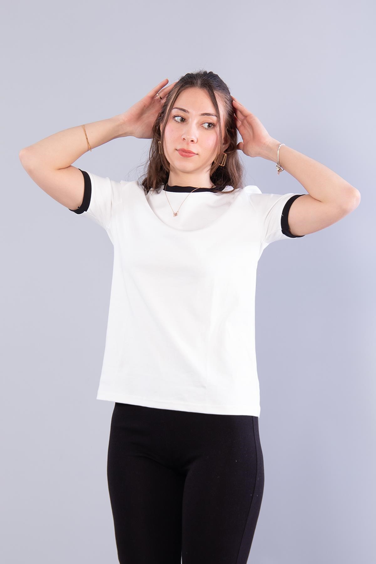T-shirtmckanzie2943 Kol Ucu Yakası Şeritli O Yaka T-shirtkadınerkek