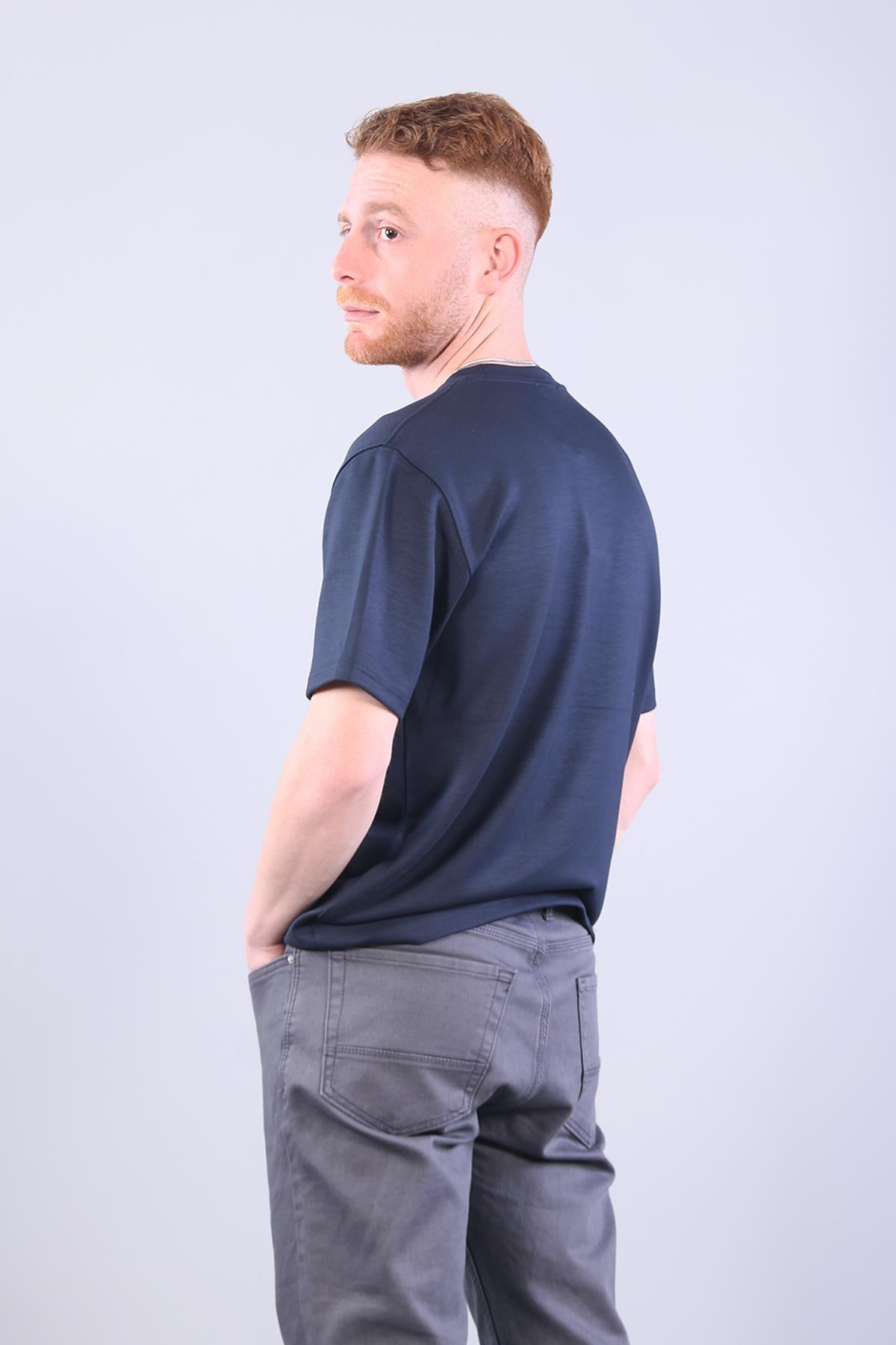 T-shirtmckanzie4028 (1229) Modal Kumaş O Yaka T-shirtkadınerkek