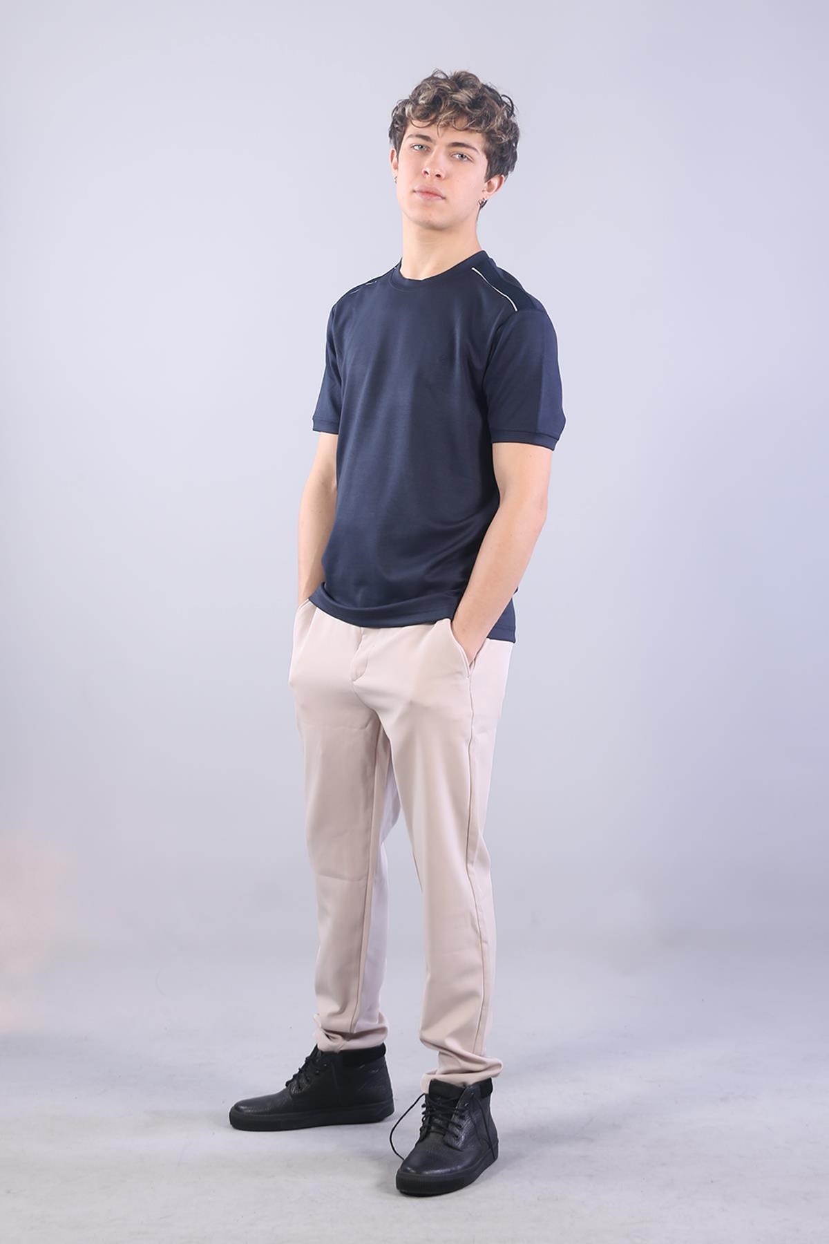 T-shirtmckanzie4625 Modal Kumaş Omuz Trikolu O Yaka T-shirtkadınerkek