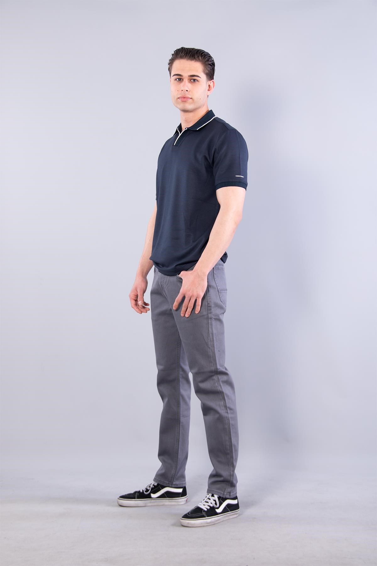 T-shirtmckanzie4666 Modal V Patlı Yaka Ucu Çizgili T-shirtkadınerkek