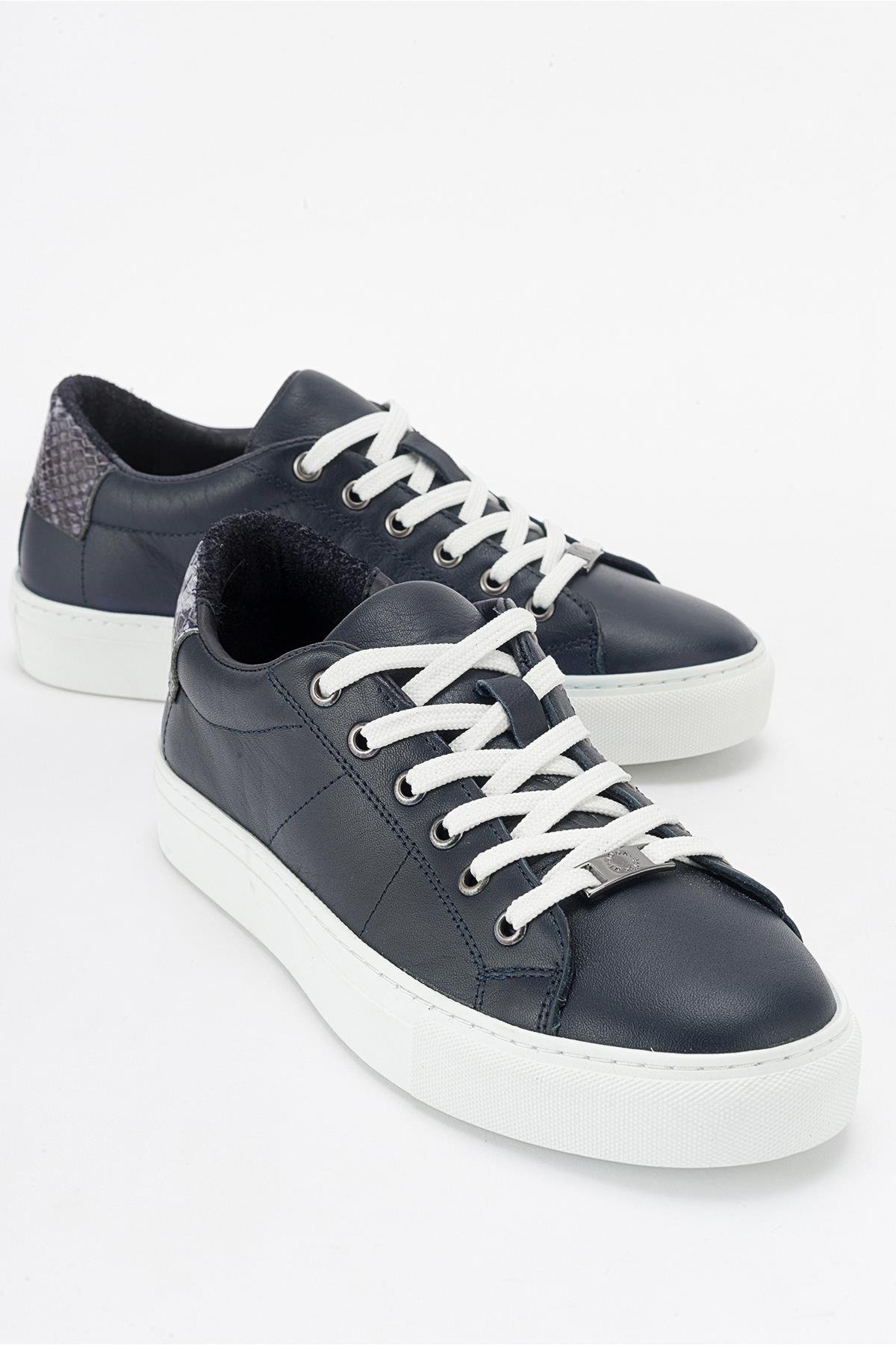 116-240056-1-LACIVERTAYVERIE Lacivert Hakiki Deri Kadın Sneakers